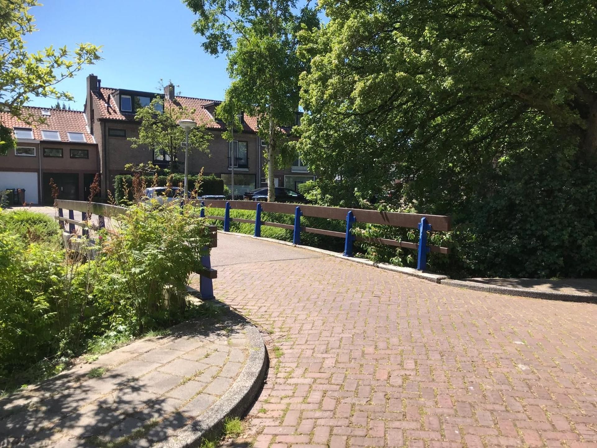 84huis