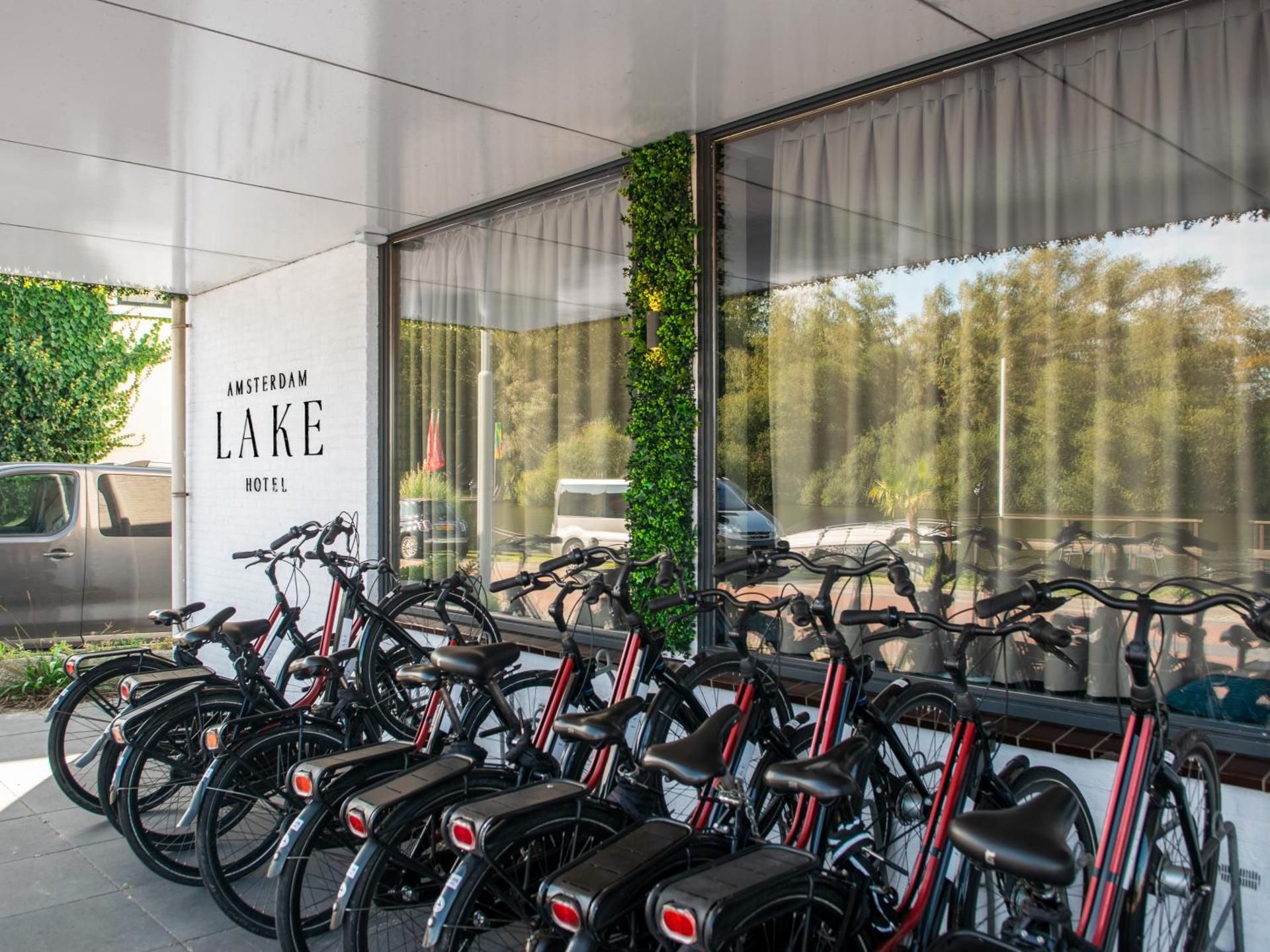 Amsterdam Lake Hotel 