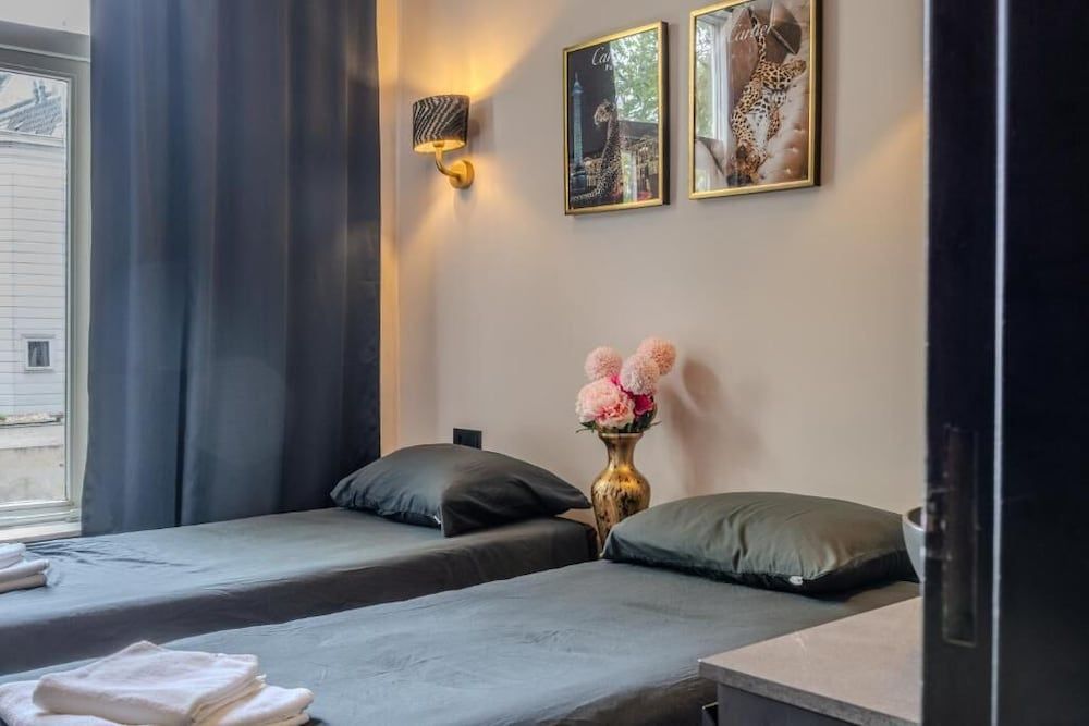 Hotel 83 Double Room 3