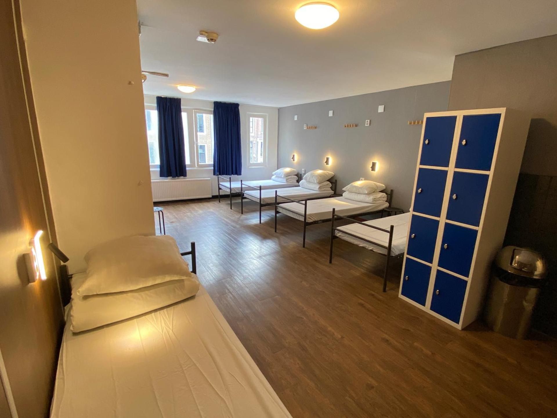 Bed in 8-Bed Mixed Dormitory Room