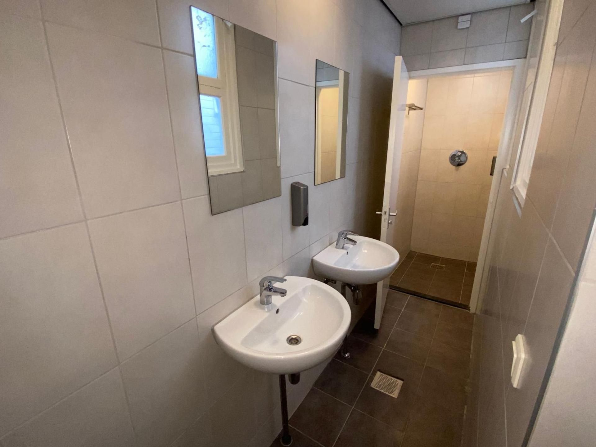 Xplore Hostel Amsterdam Bunk Bed in 14-Bed Mixed Dormitory Room 3