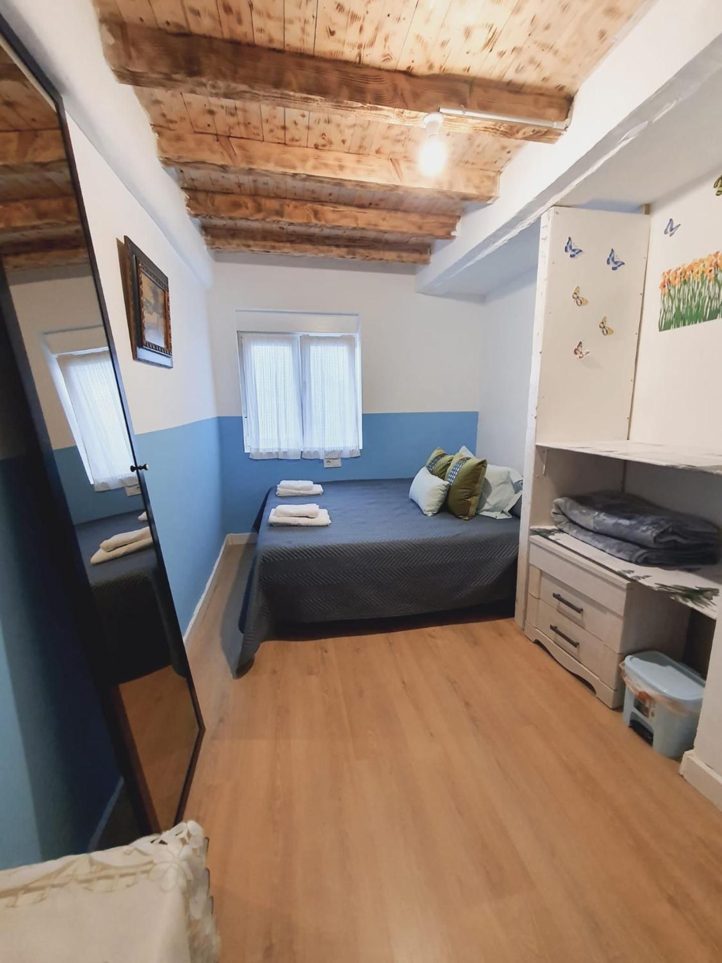 Private Standard Queen Room