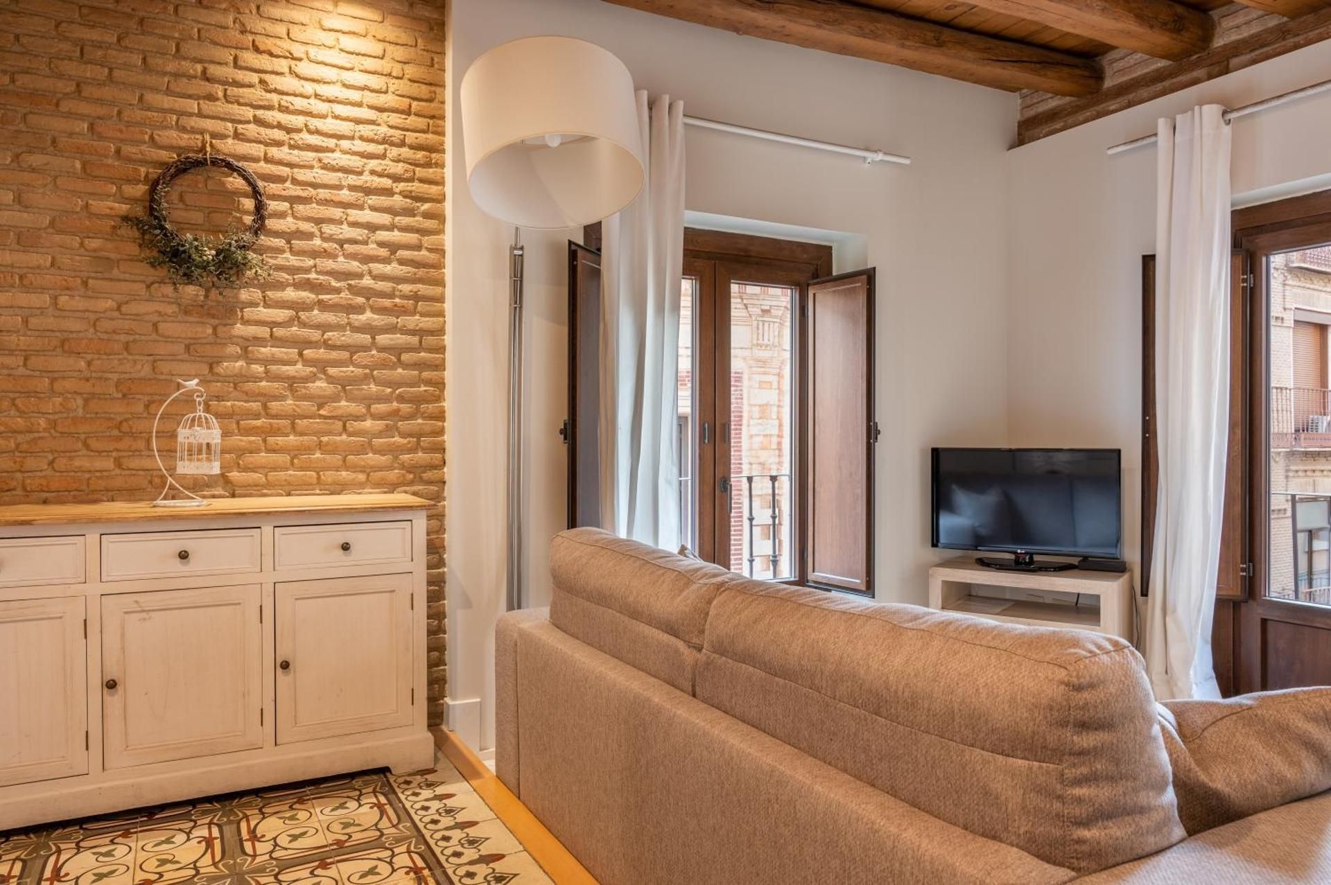 Apartment with City View