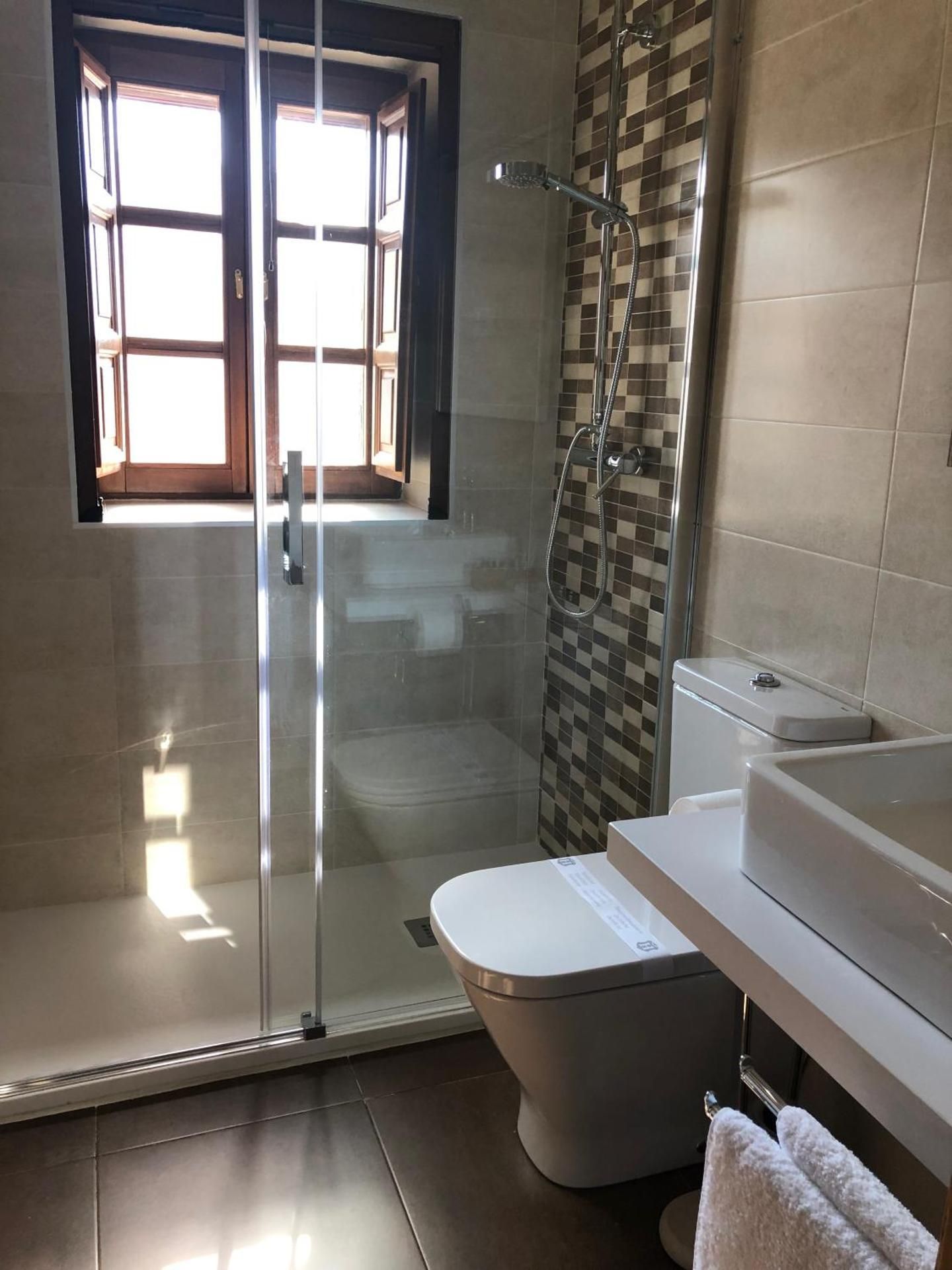 El Cuartel del Rio Dulce Two-Bedroom Apartment 2