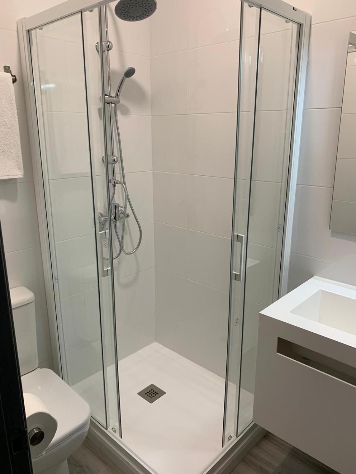 Alevia Triple Standard