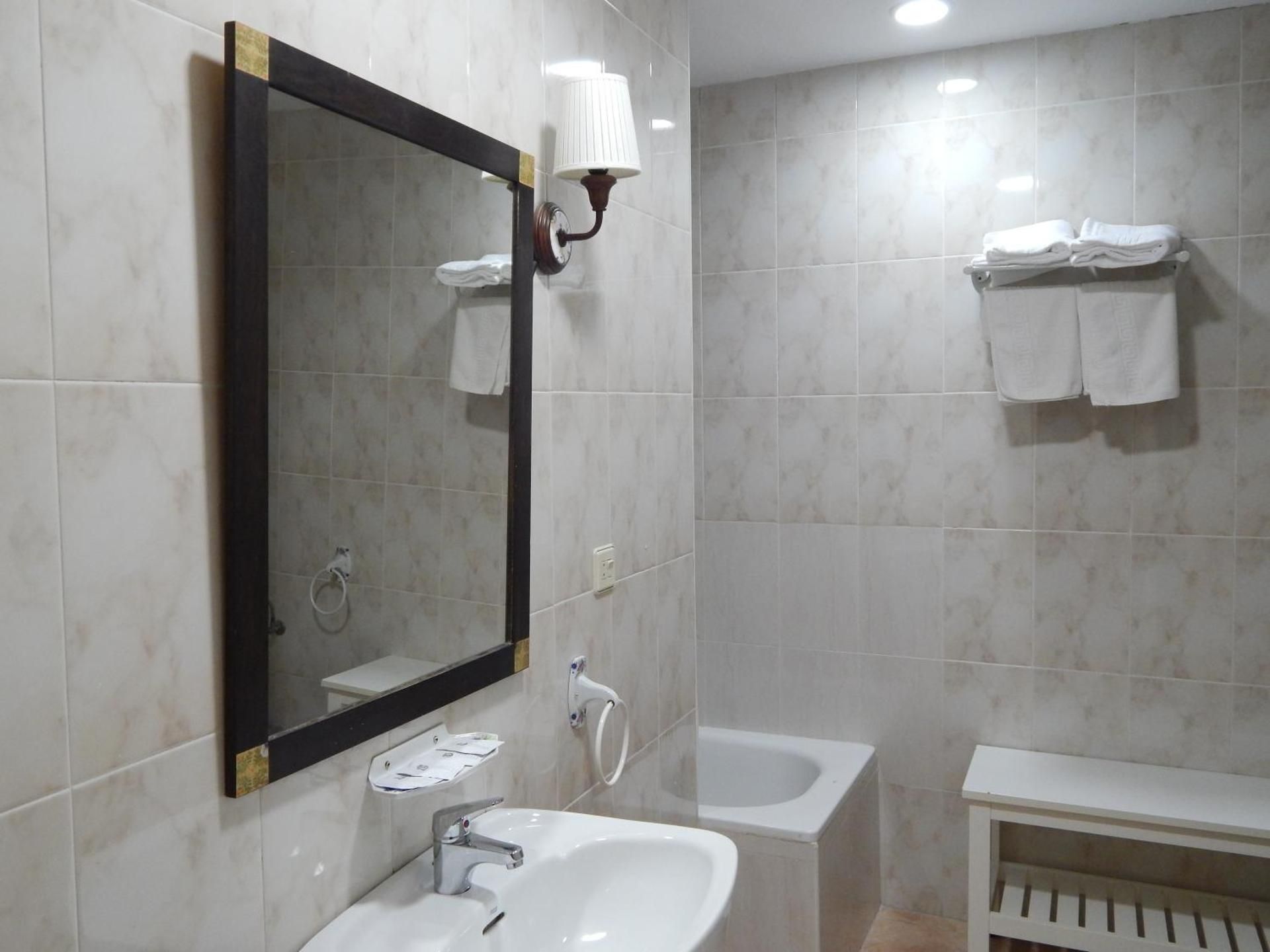 Double or Twin Room with Private Bathroom