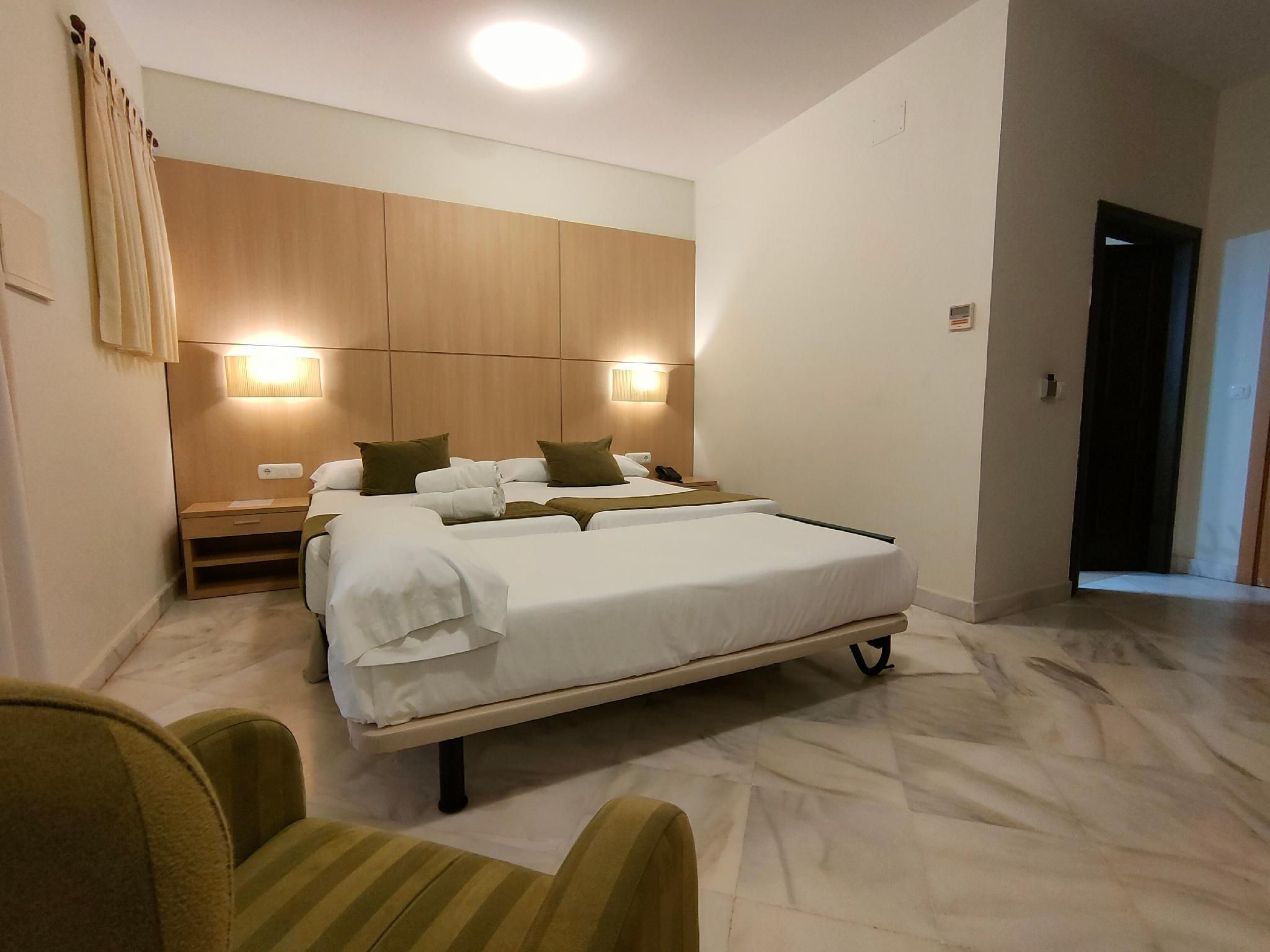 Twin Room with Extra Bed