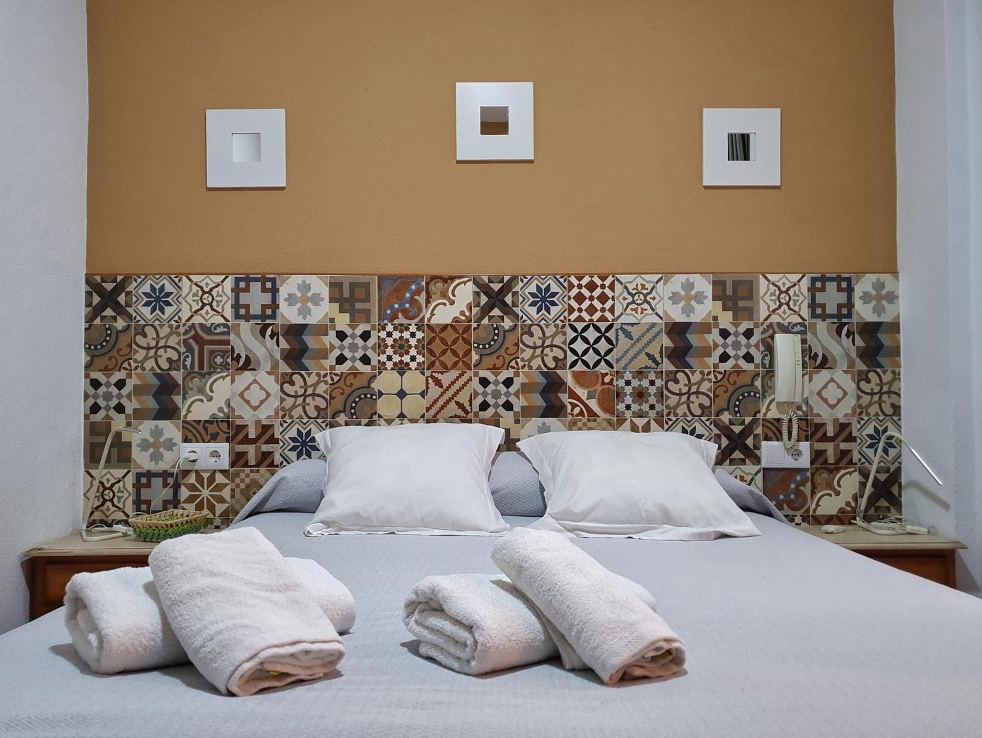 Hostal Canalejas Double Room - Ground Floor