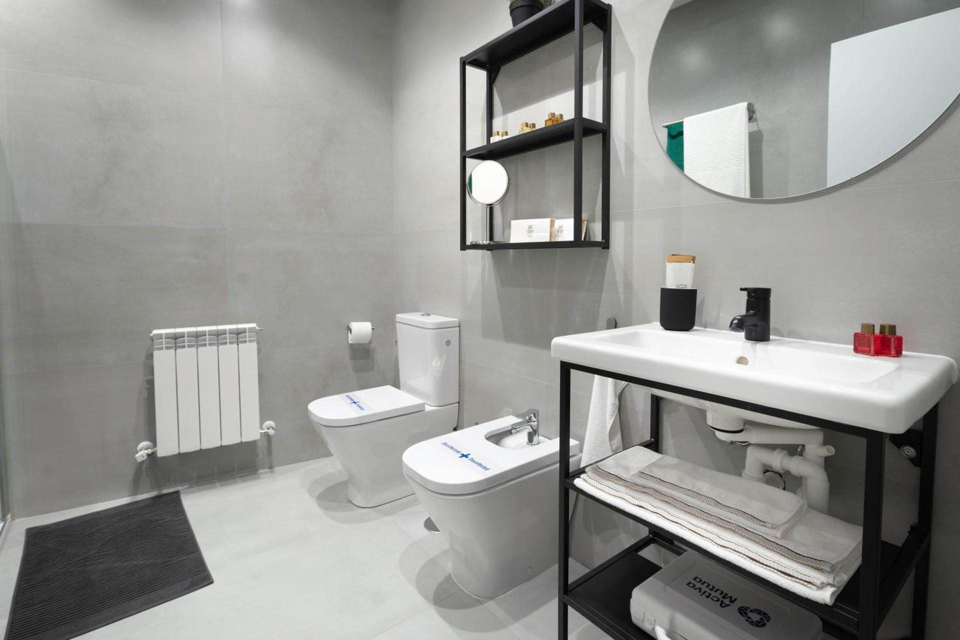 Zamora Suites Central One-Bedroom Apartment