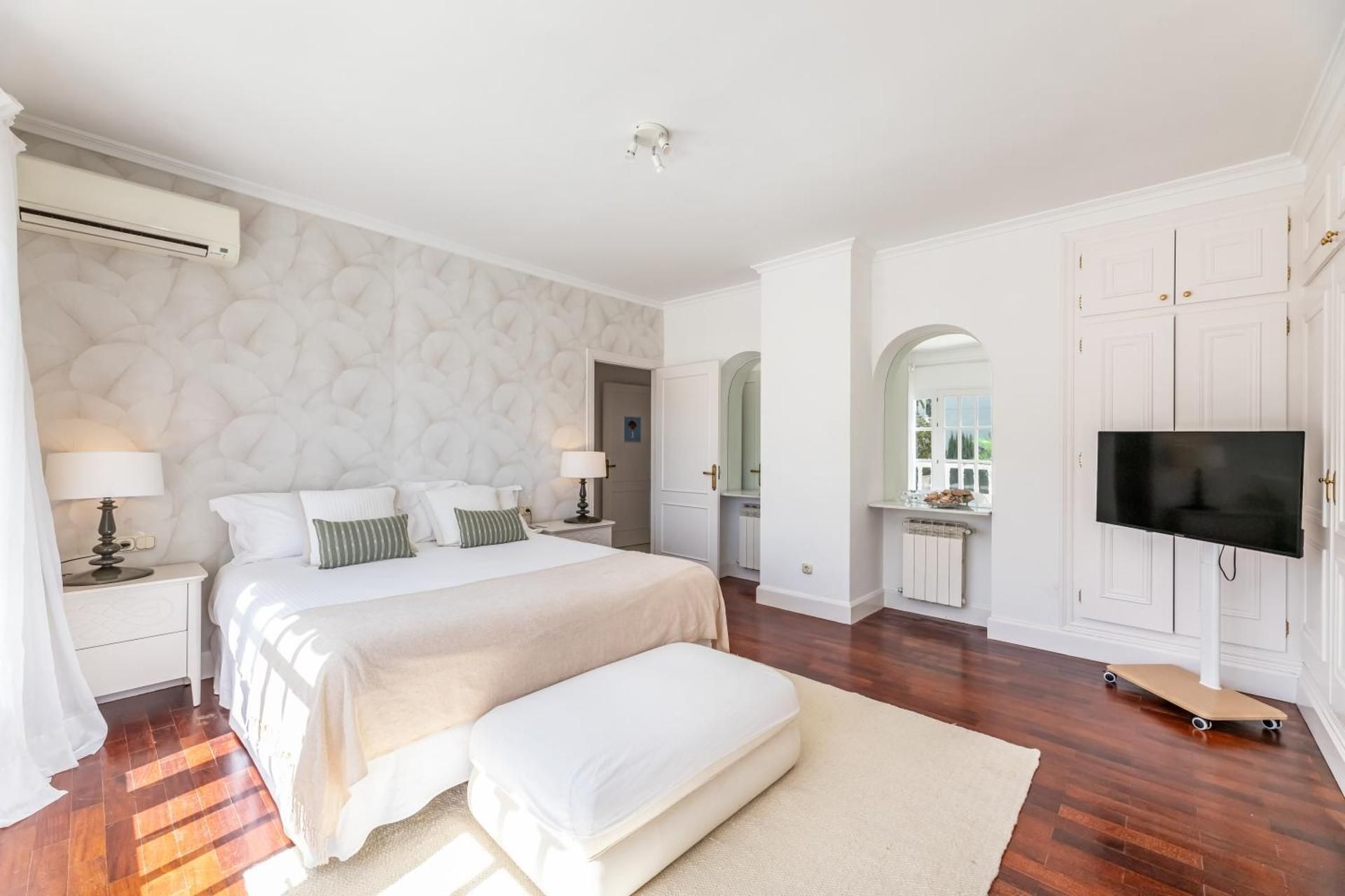 King Suite with Balcony