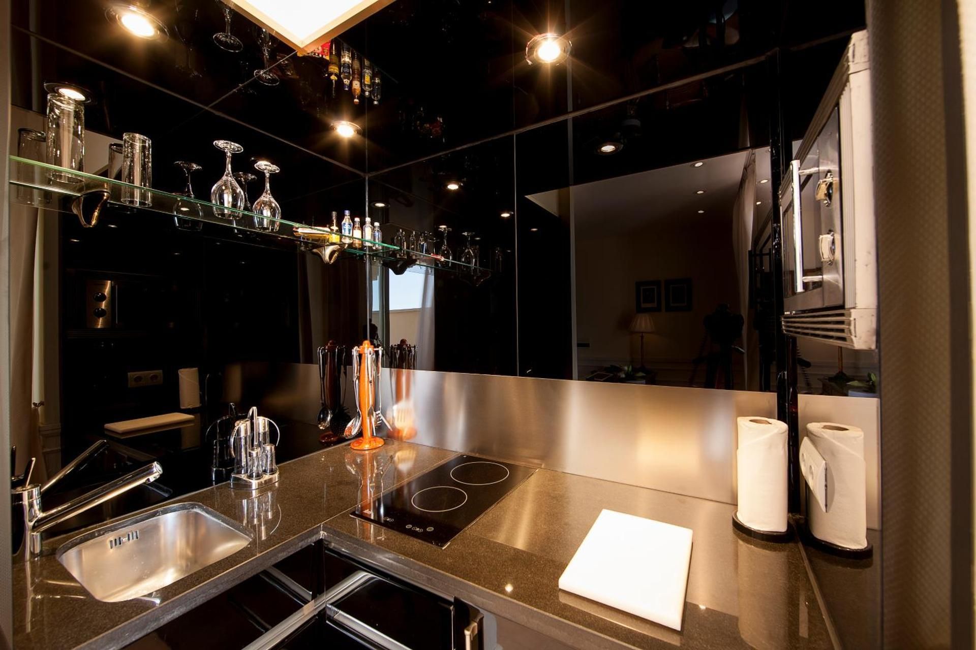 Apartamentos Guadalpin Boutique Studio 2