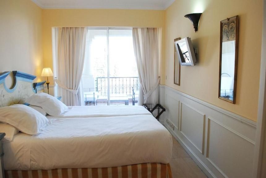 Apartamentos Guadalpin Boutique Two-Bedroom Apartment vista Marbella (4-5 Adults)