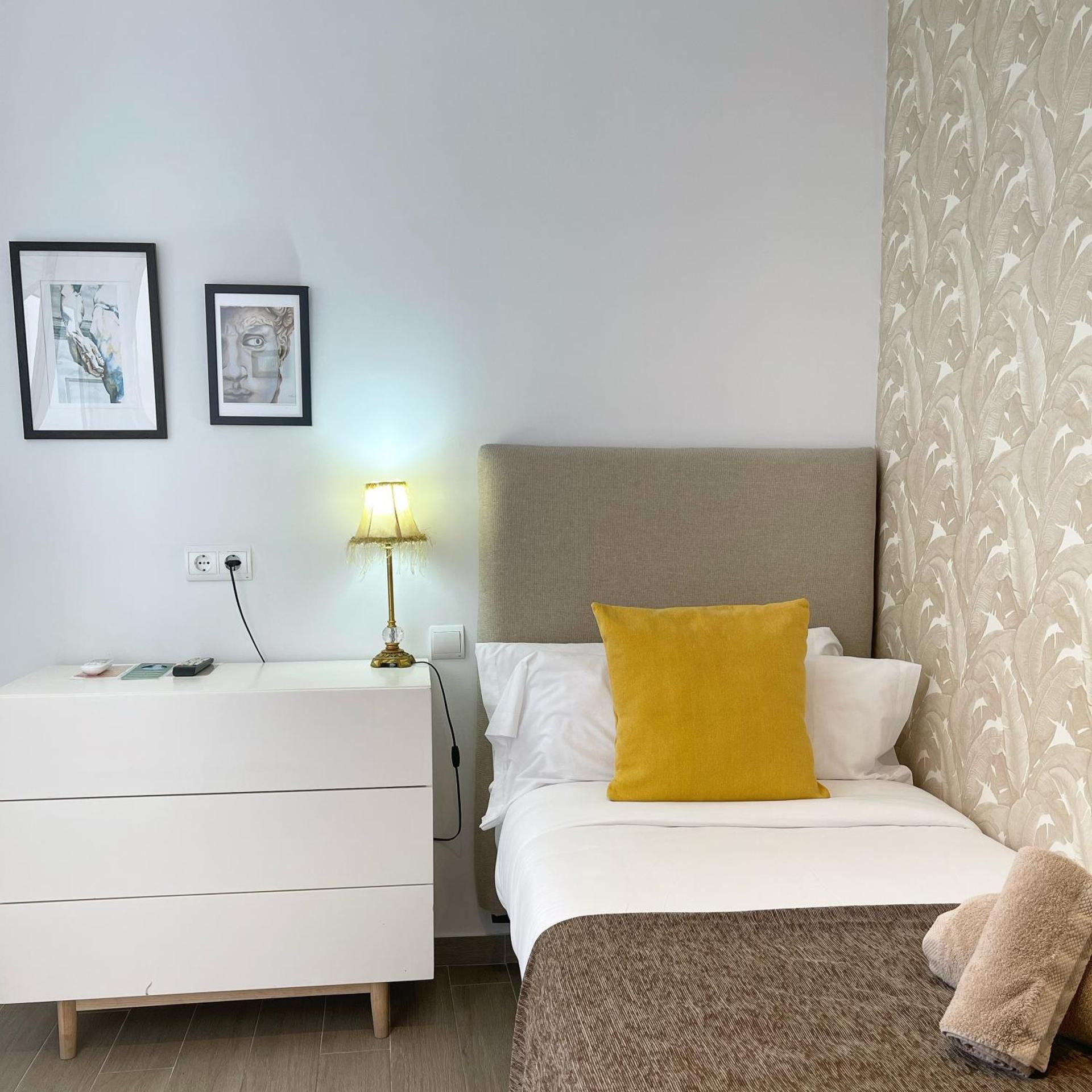 Hostal El Caprichito Marbella Single Room