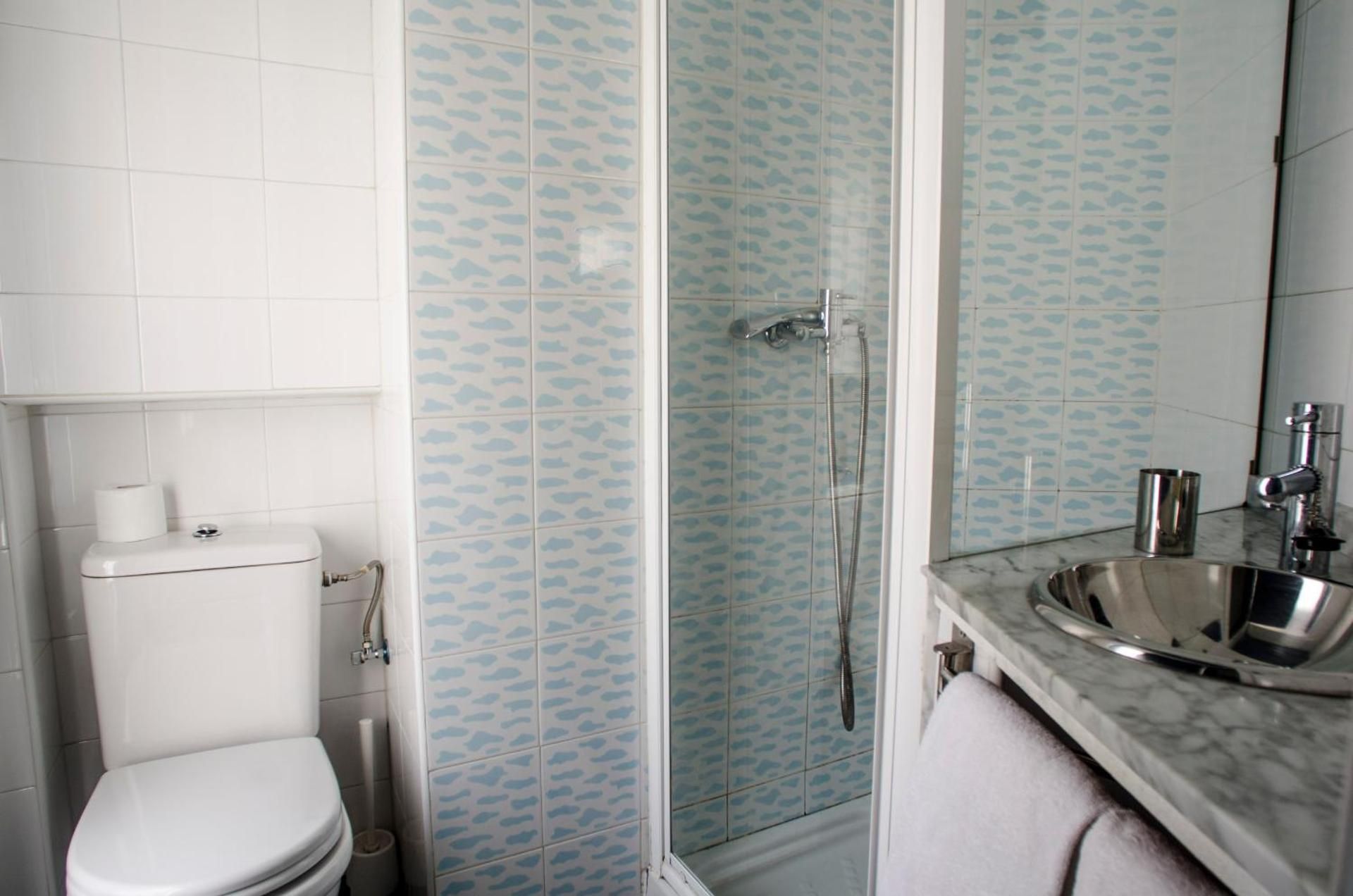 Double or Twin Room with Shared Bathroom