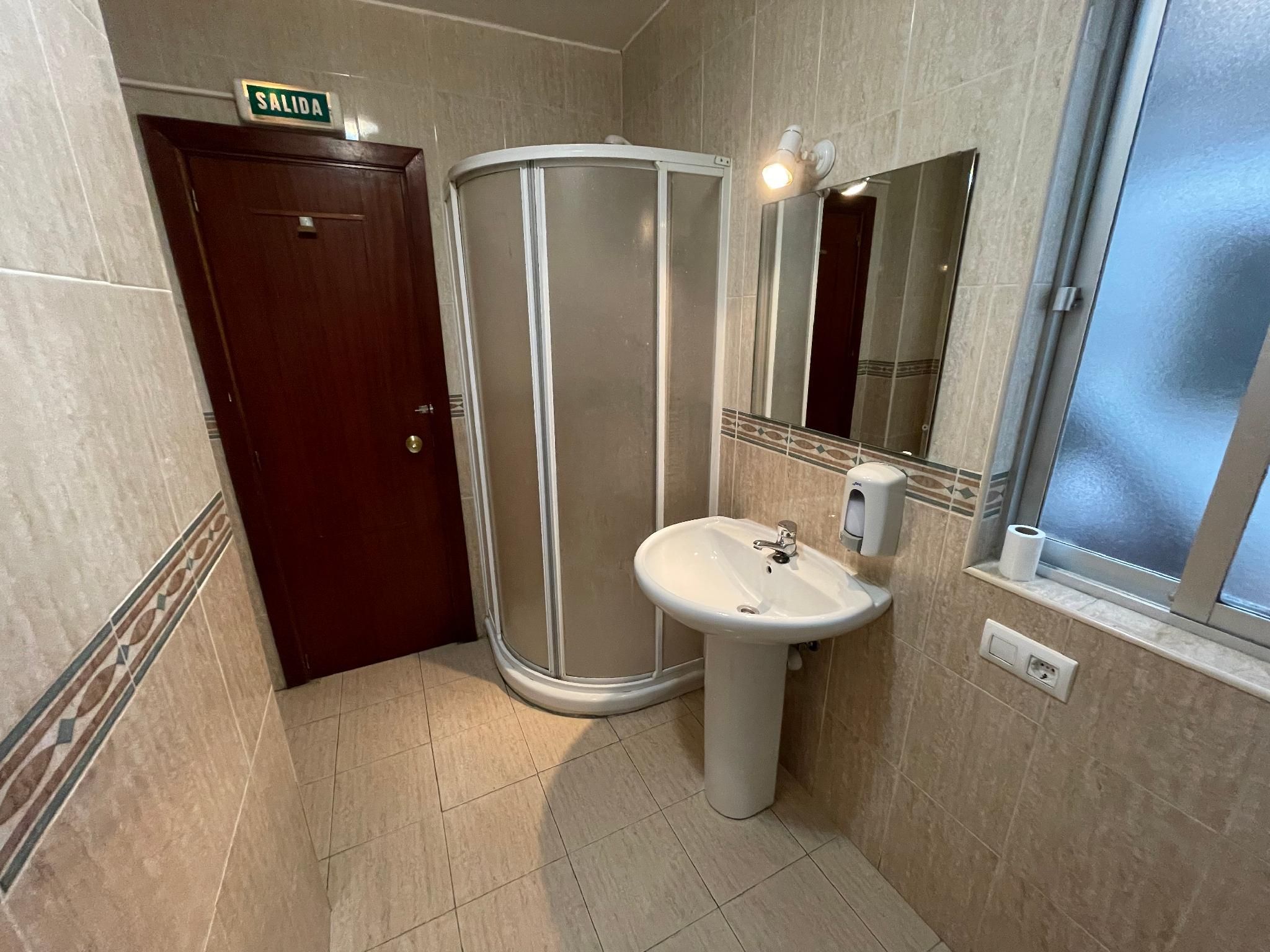 Feature Twin Room