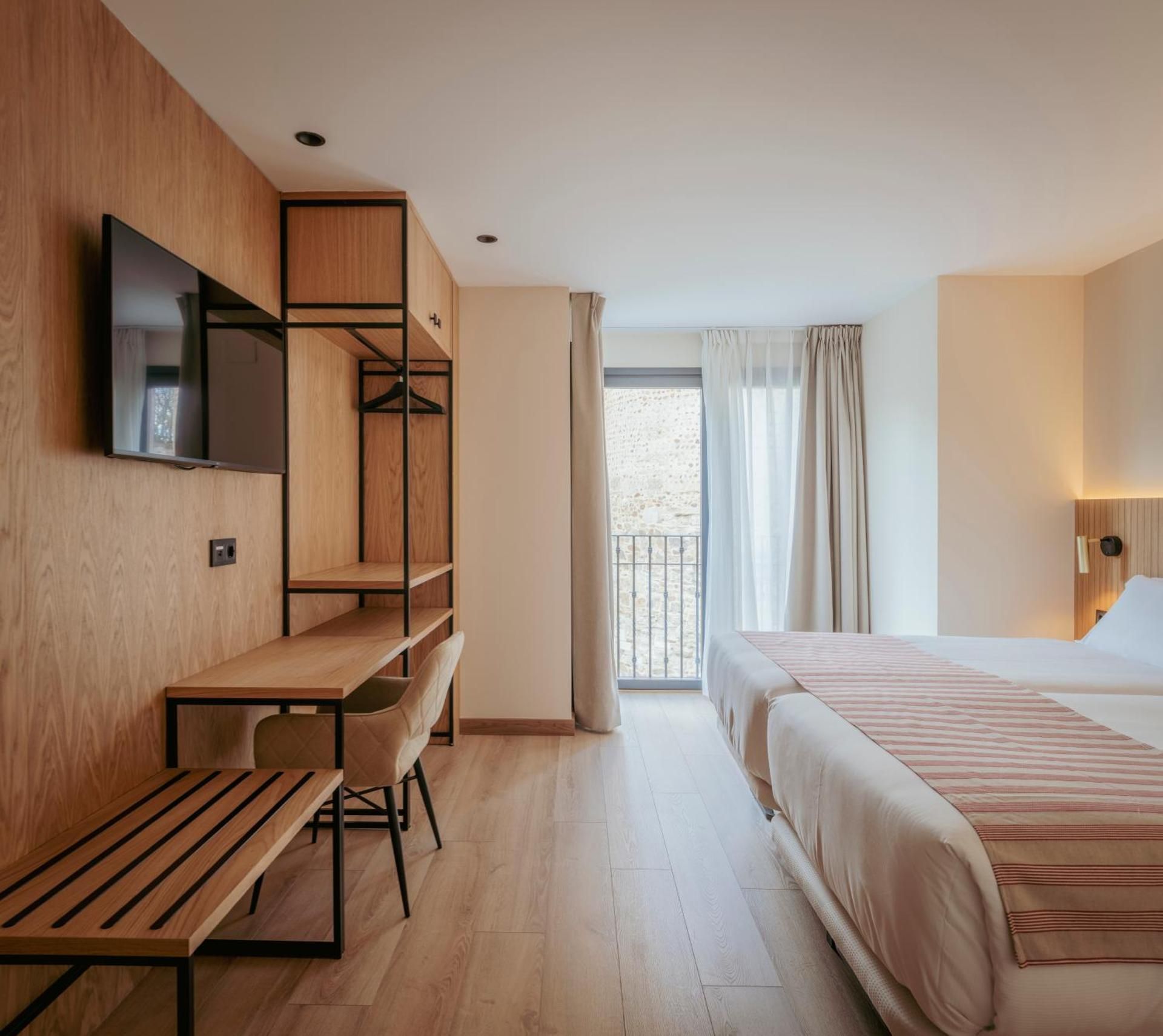 Twin Room with City View