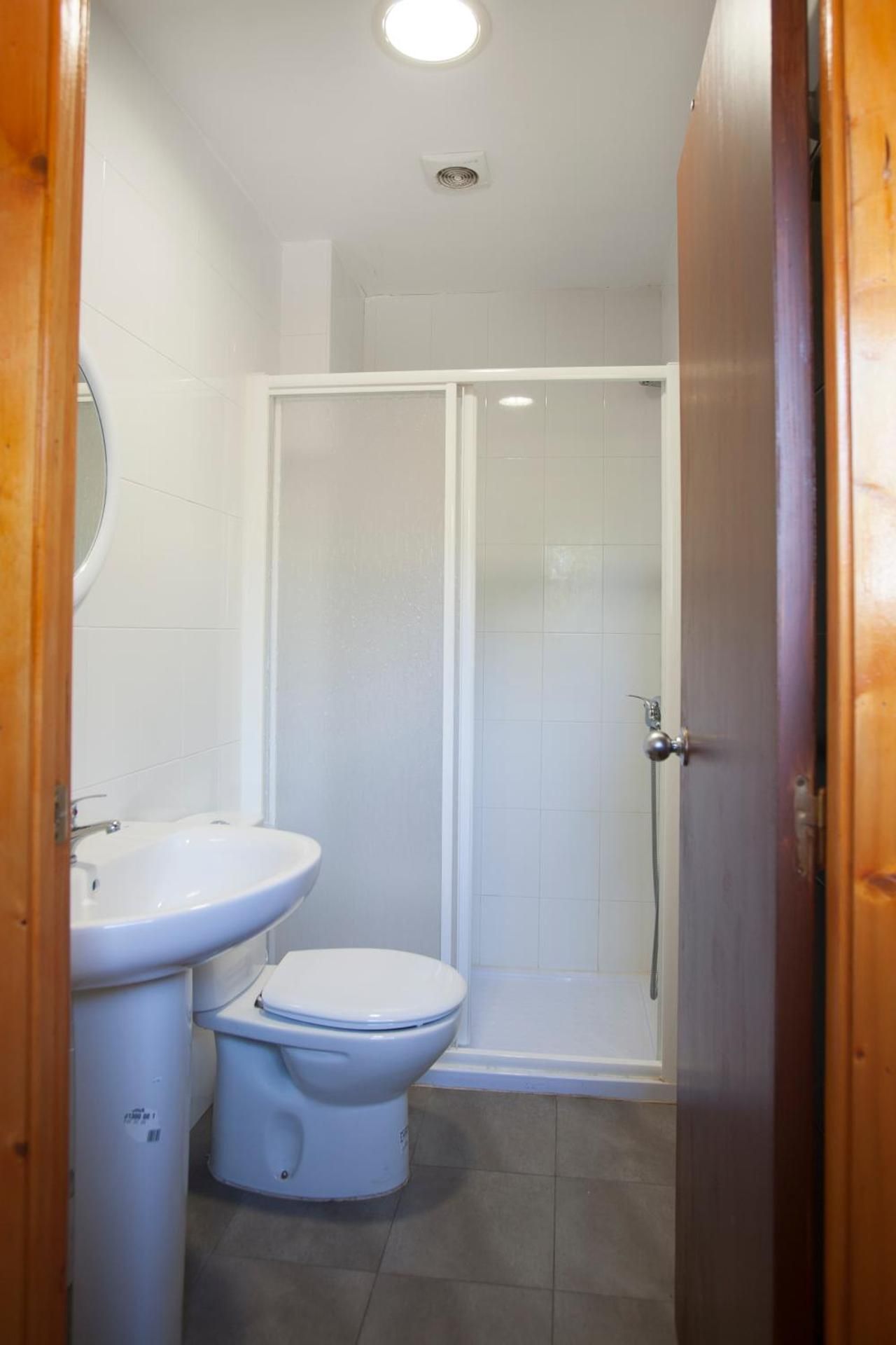 Twin Room with Bathroom