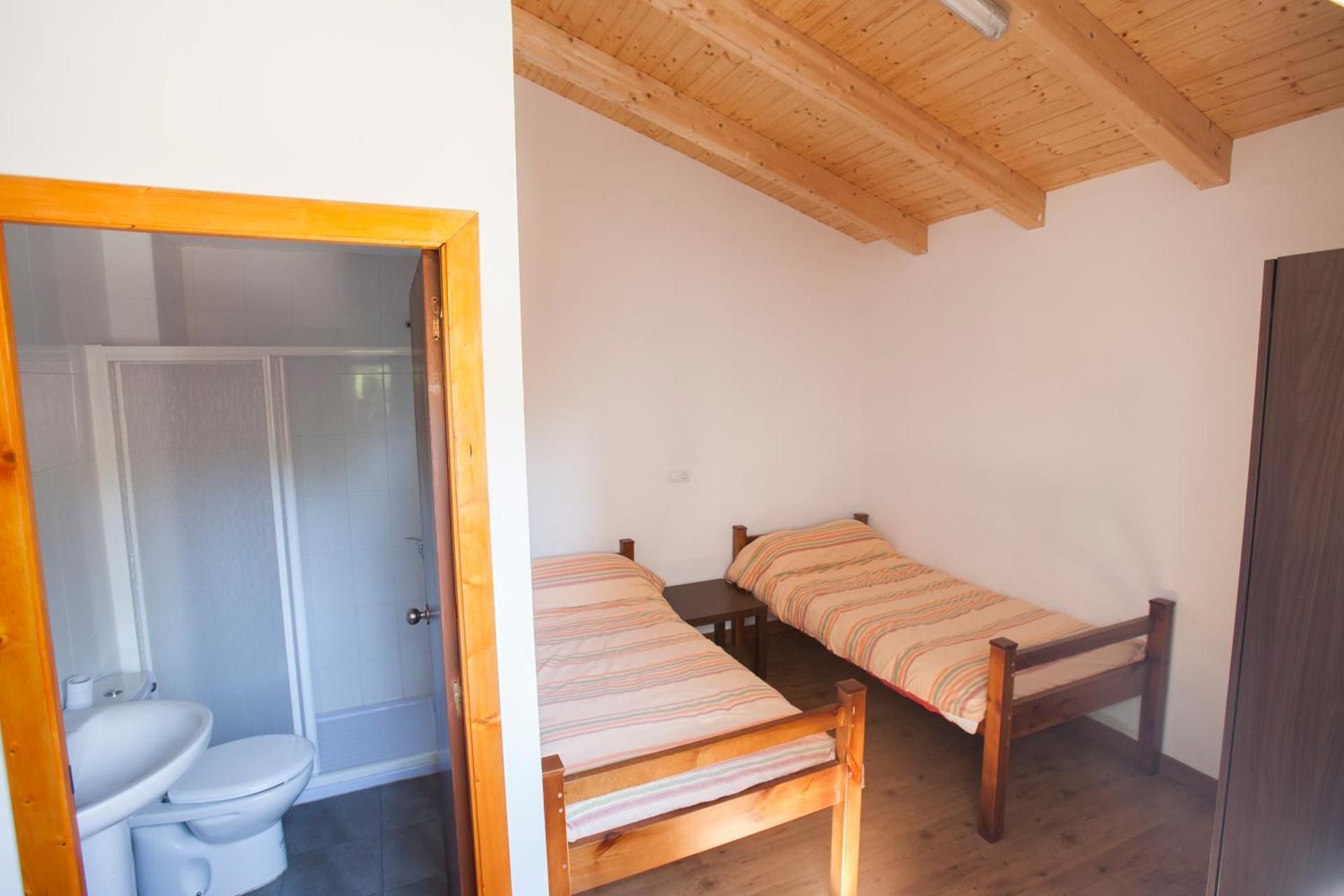 Twin Room with Bathroom