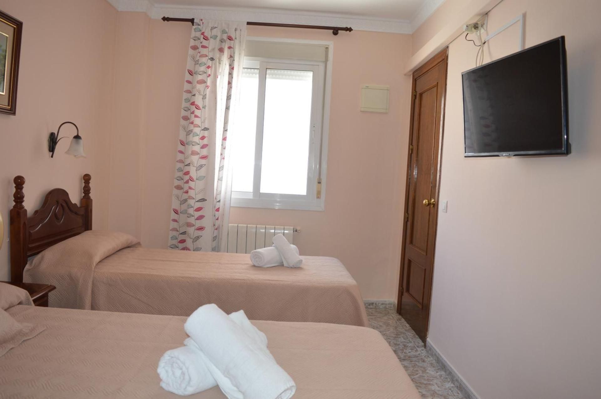 Single Room With Private Bathroom