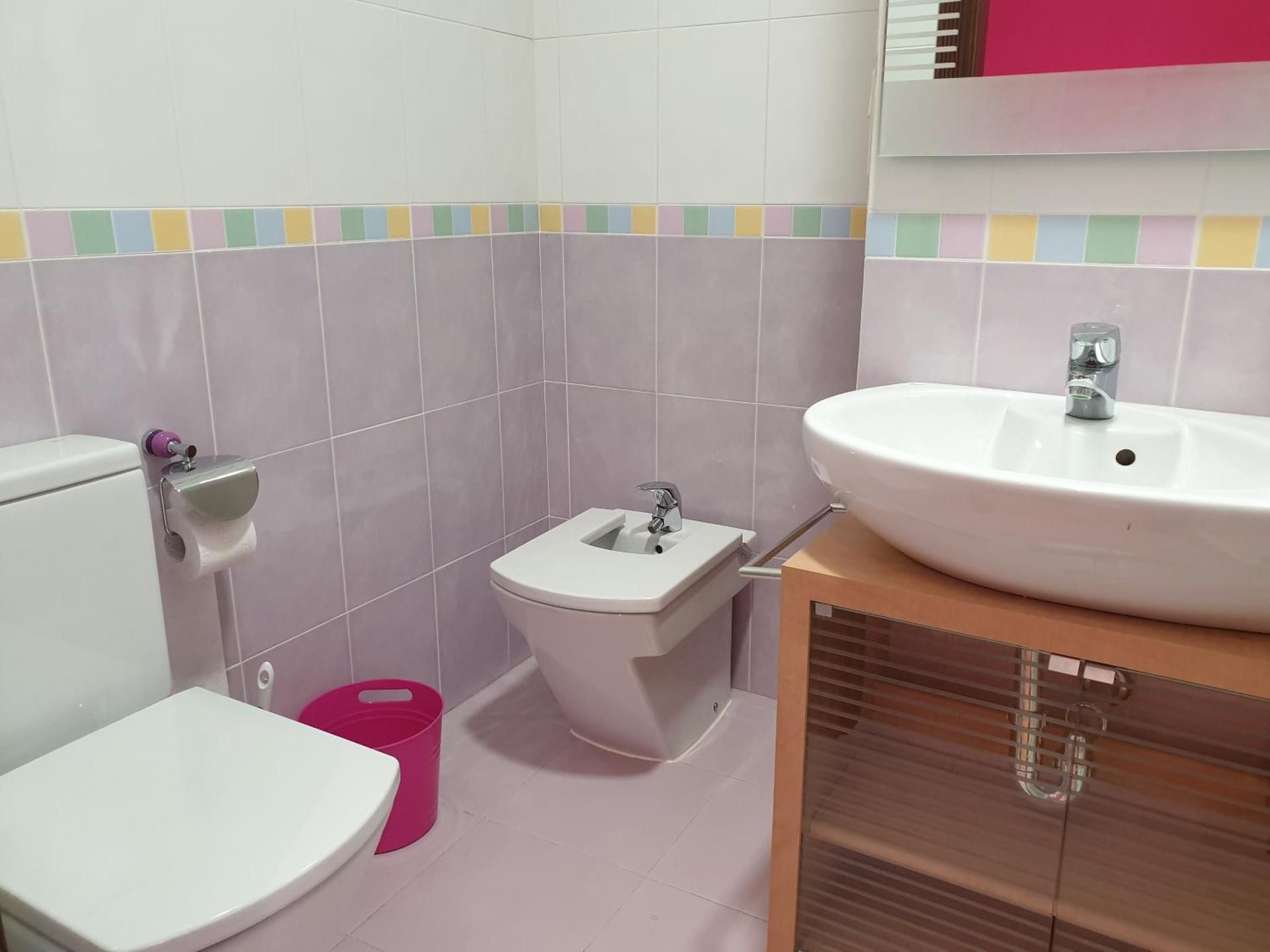 Twin Room with Private Bathroom