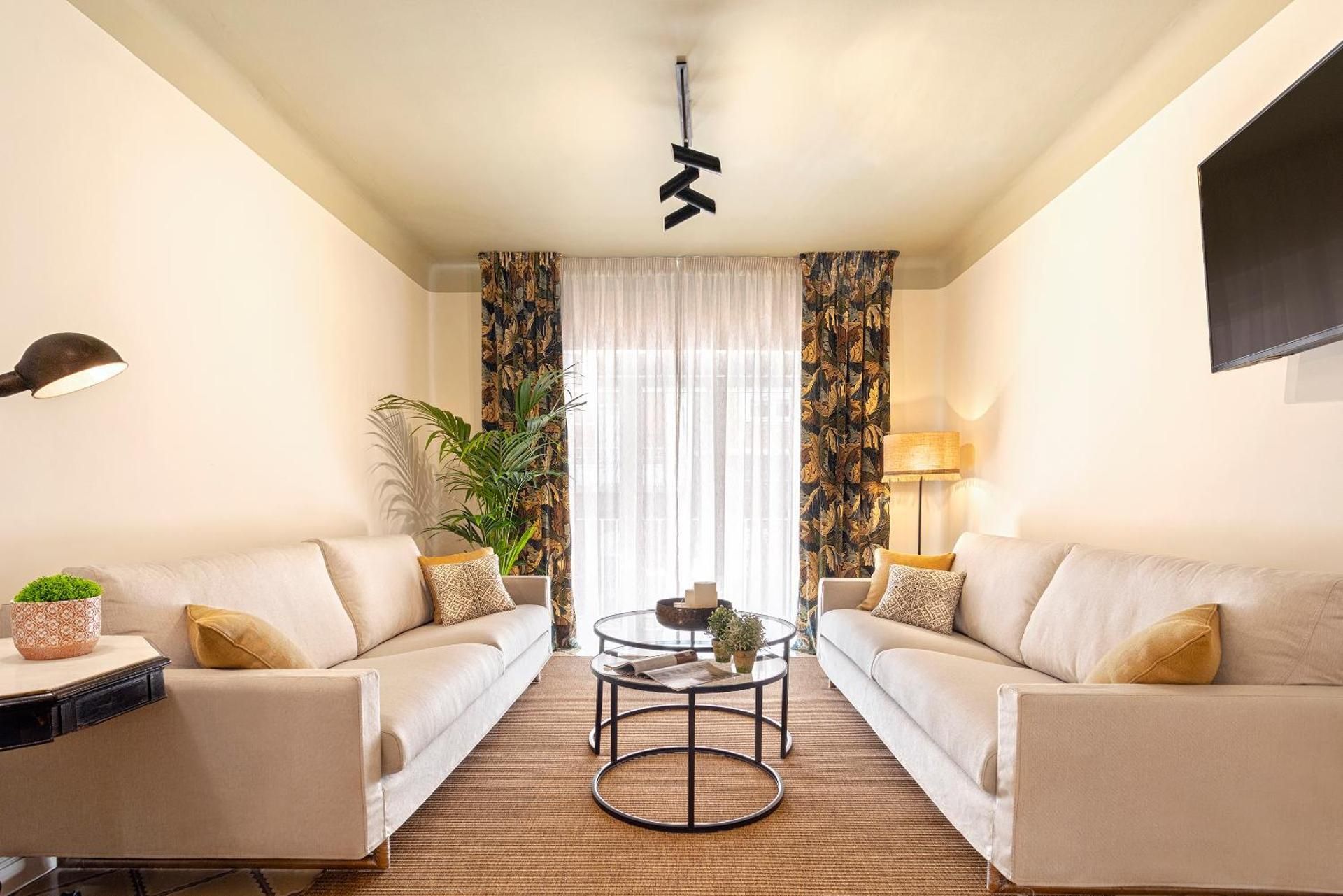 Superior Apartment