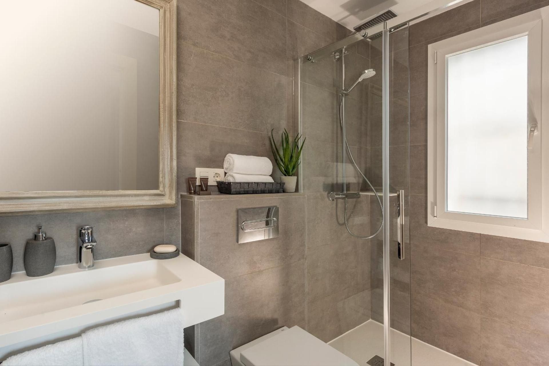 Superior Four-Bedroom Apartment