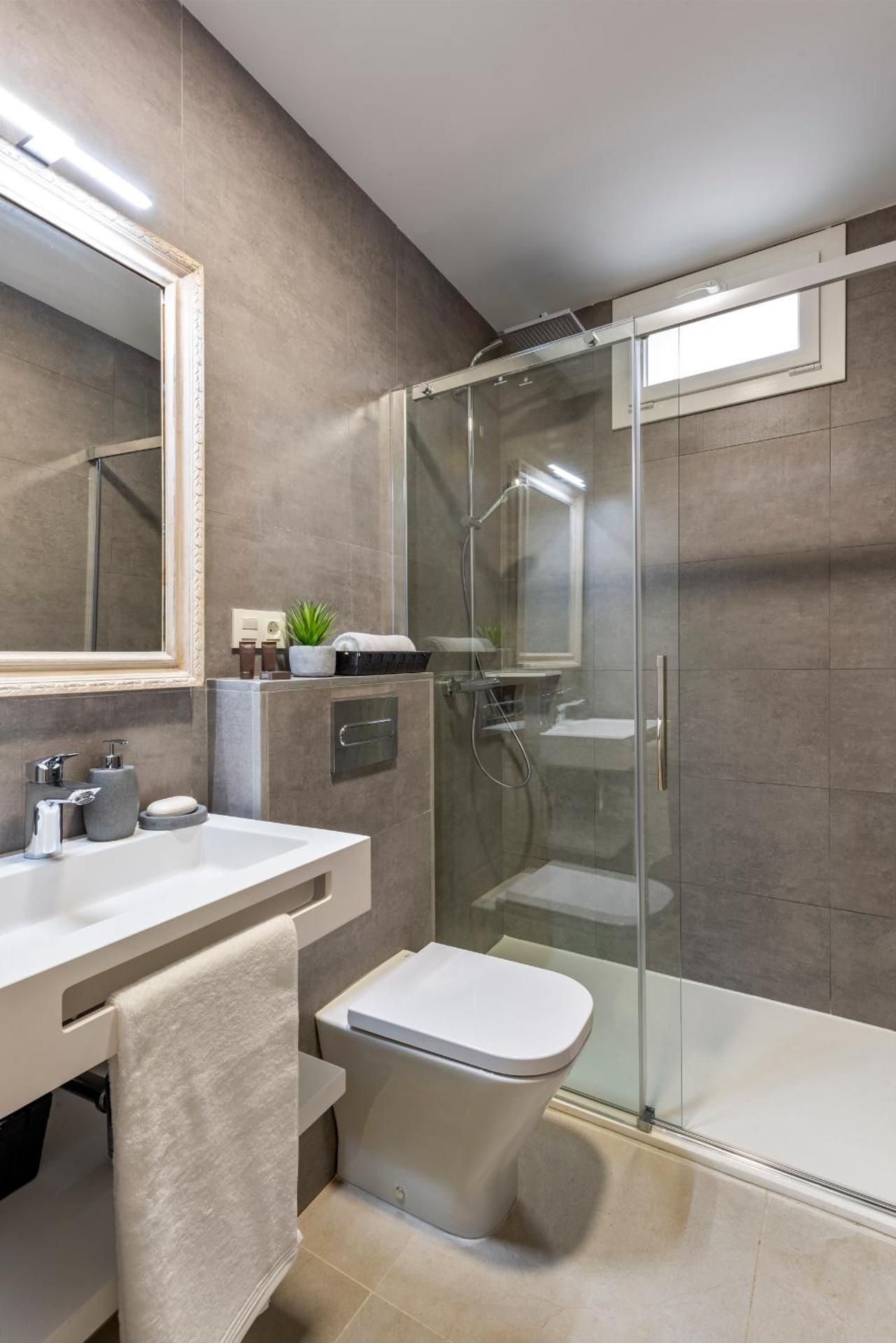 Superior Three-Bedroom Apartment