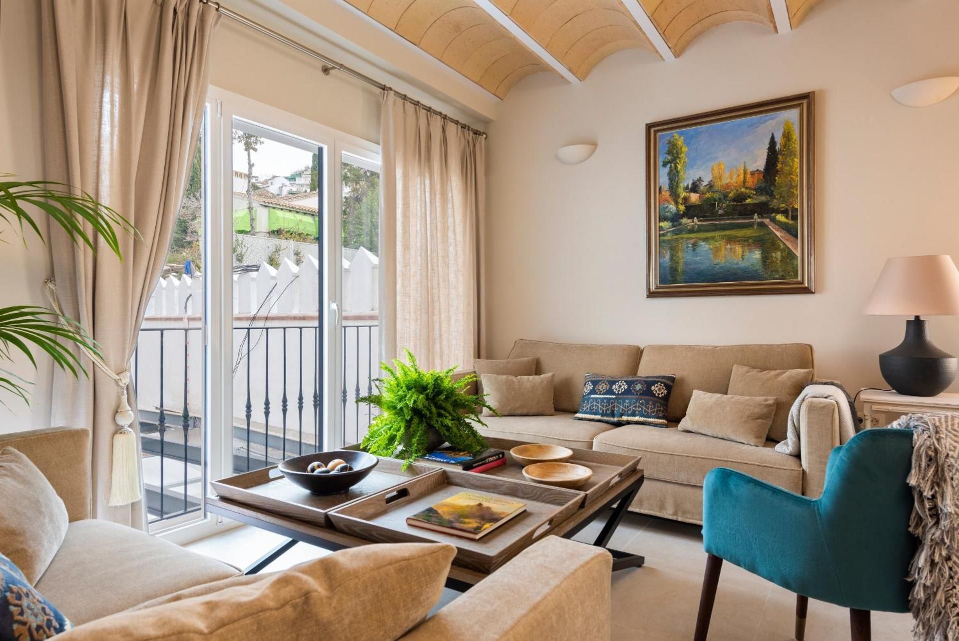 Superior Three-Bedroom Apartment