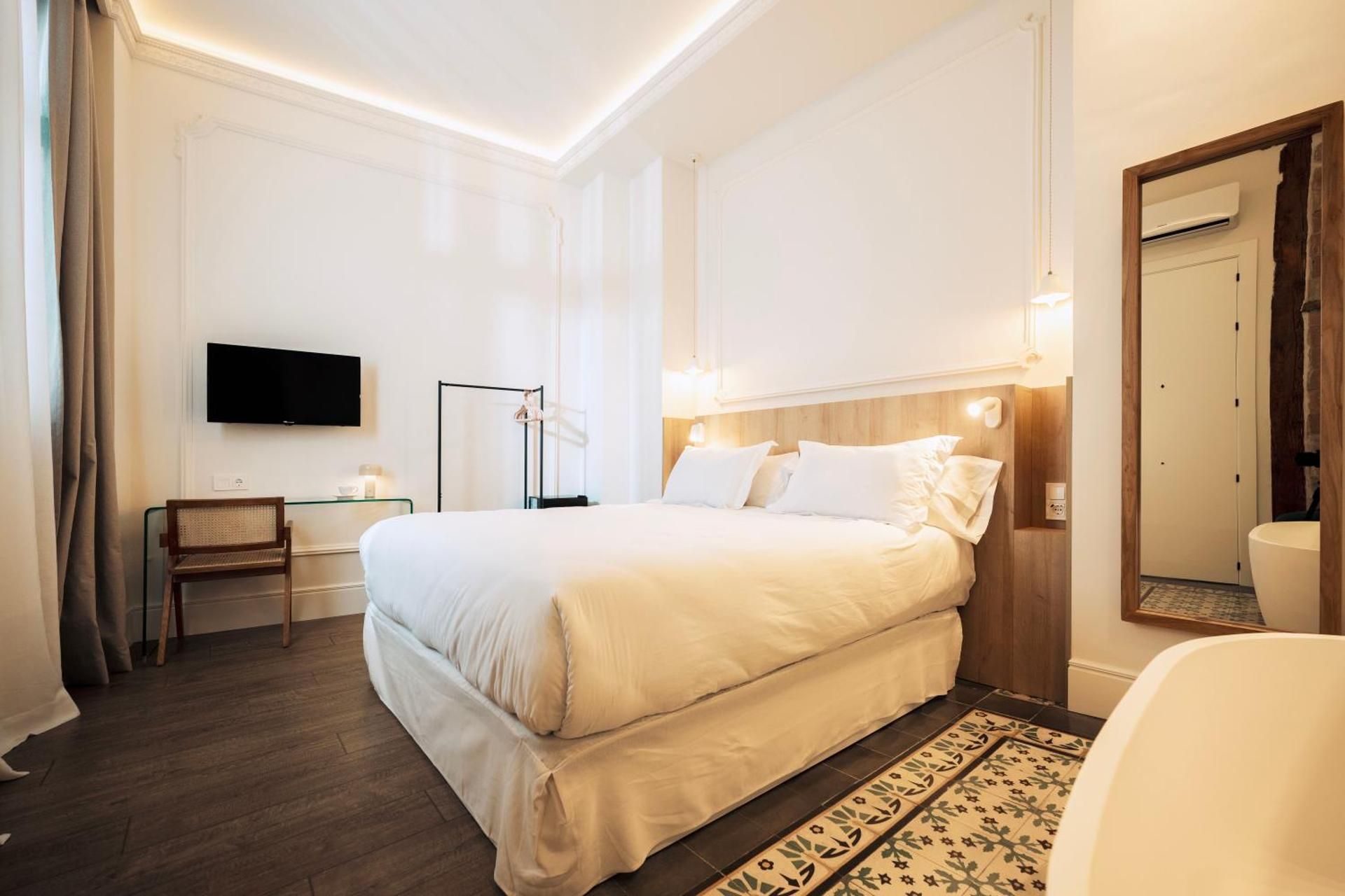 Deluxe Double Room with Bath