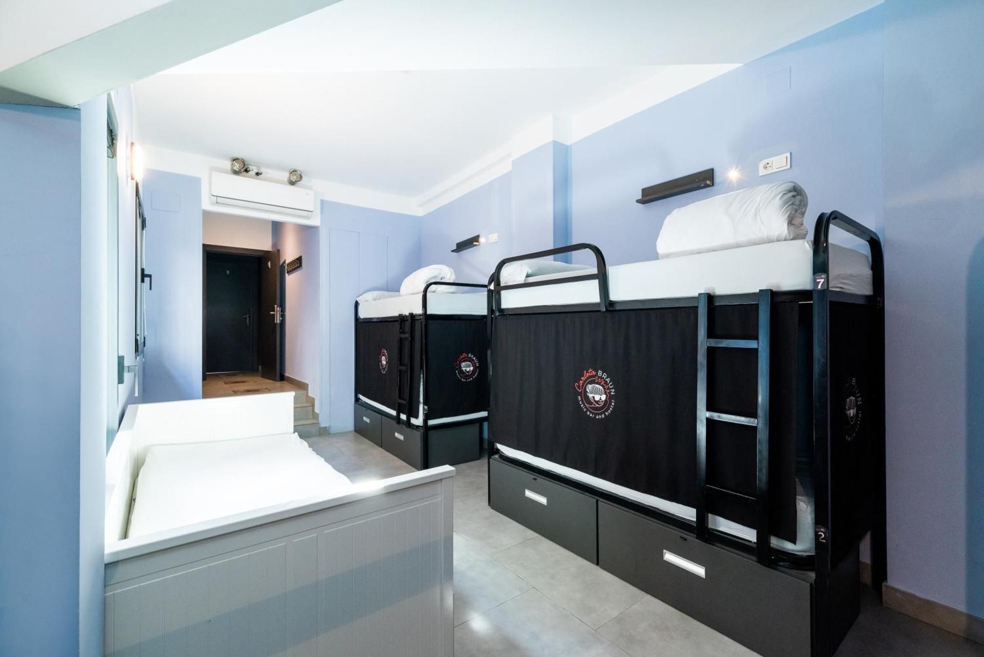 Single Bed in 10-Bed Dormitory Room