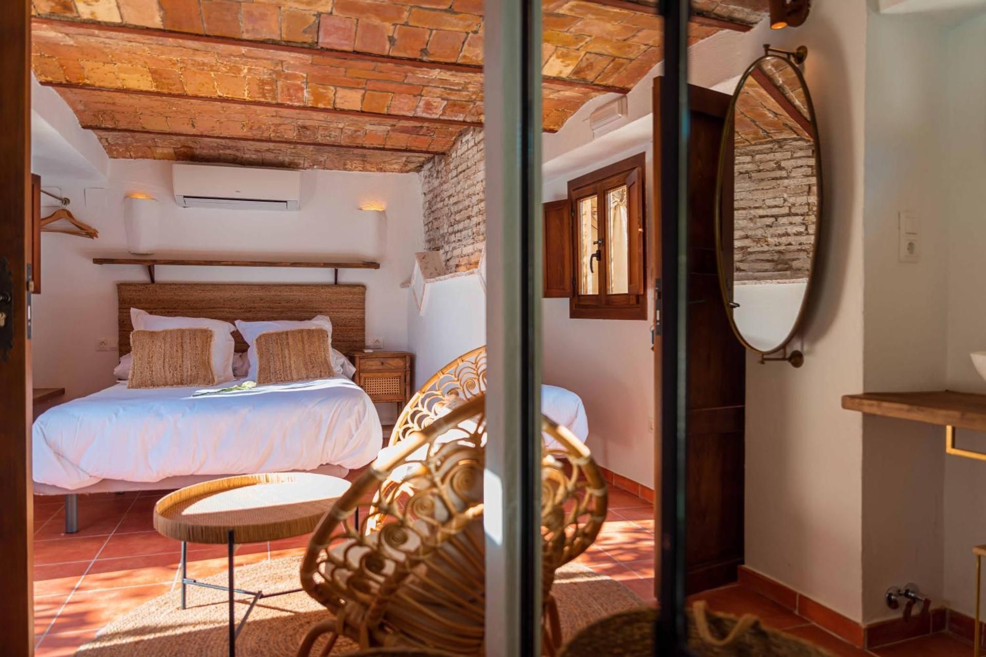 Double Room - Cave