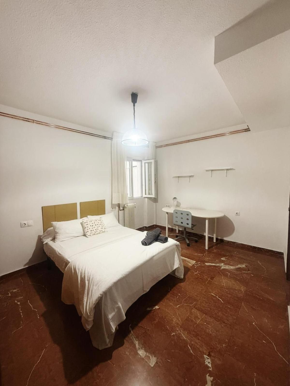 Standard Double Room with Shared Bathroom