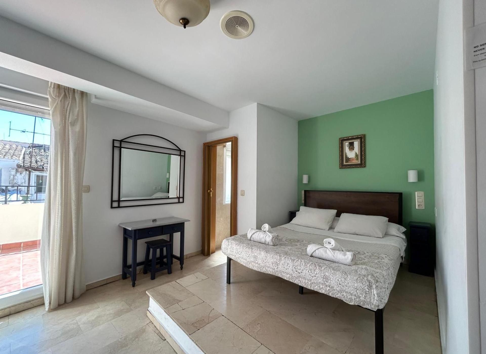 Triple Room with Terrace