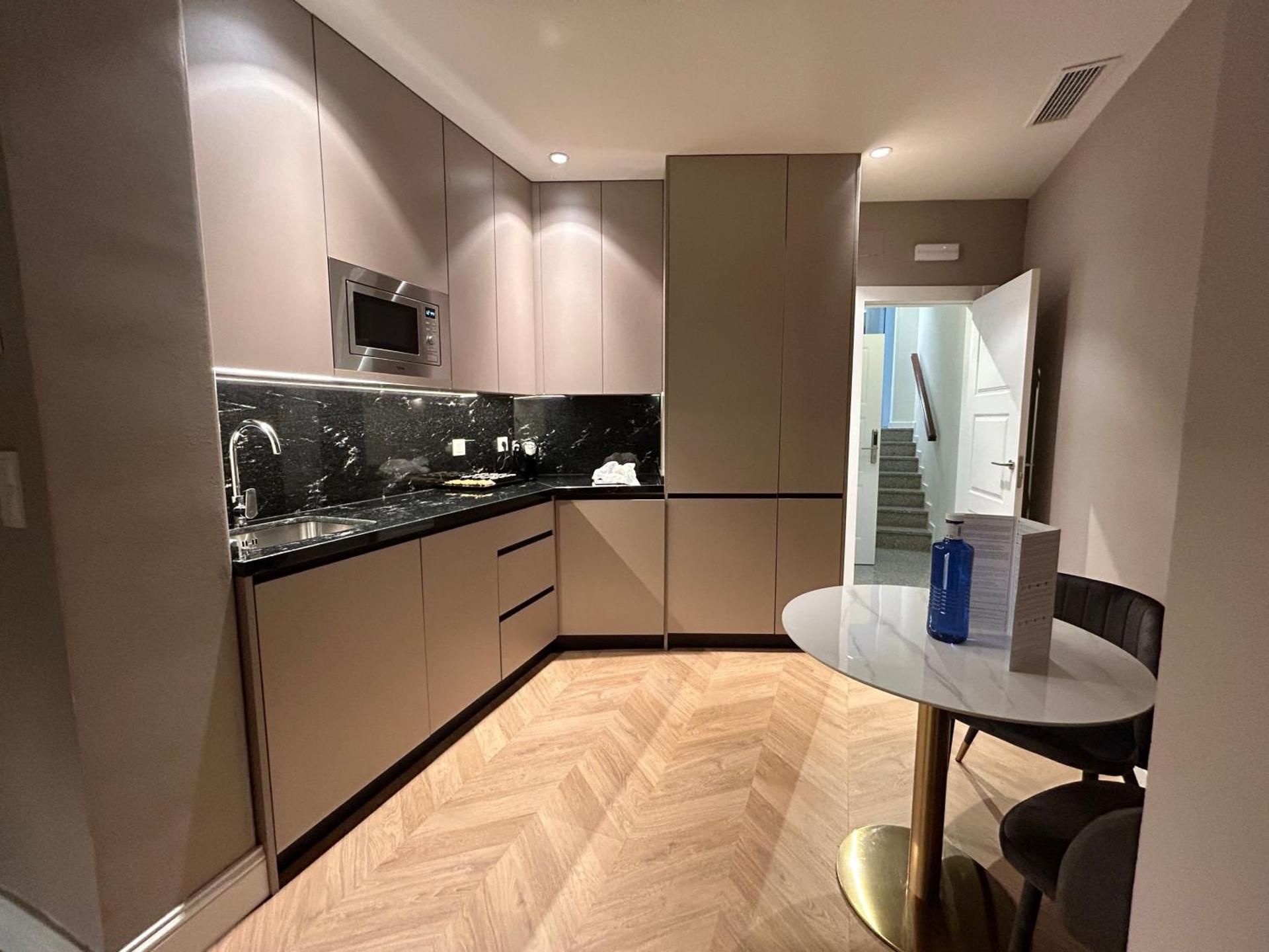 1-Bedroom Apartment for 3 People