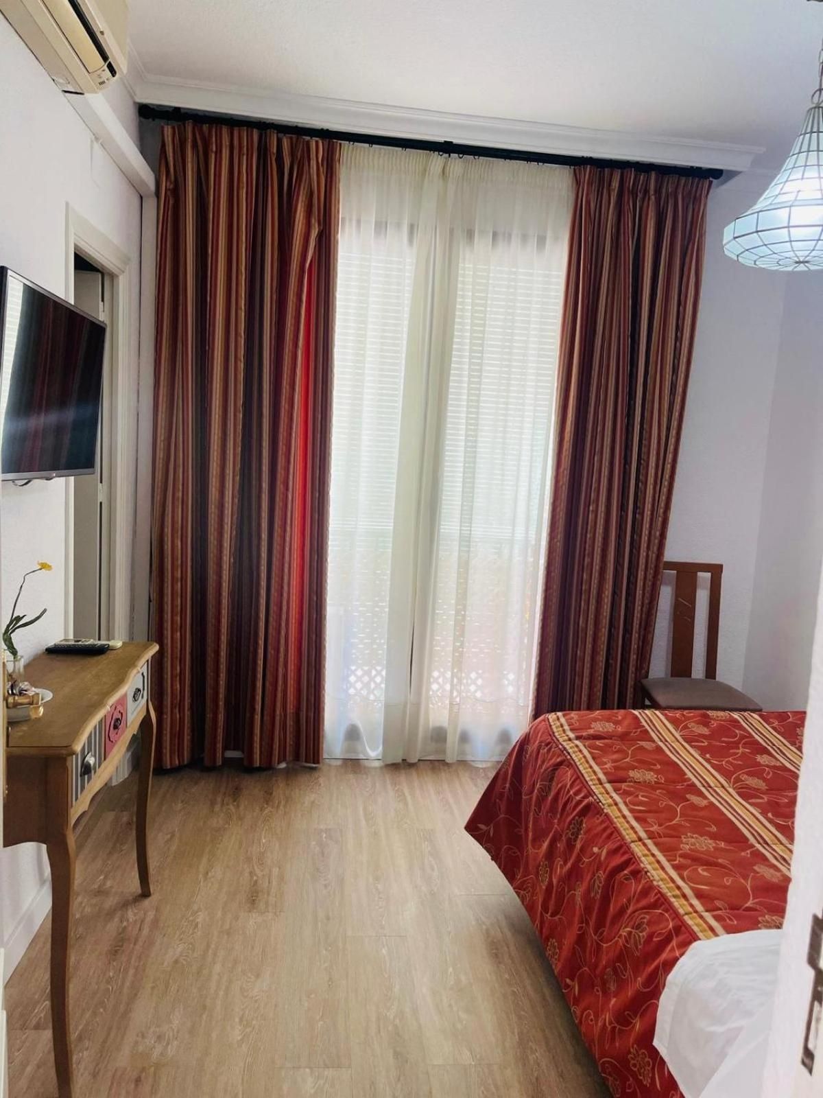 Double or Twin Room with Private Bathroom