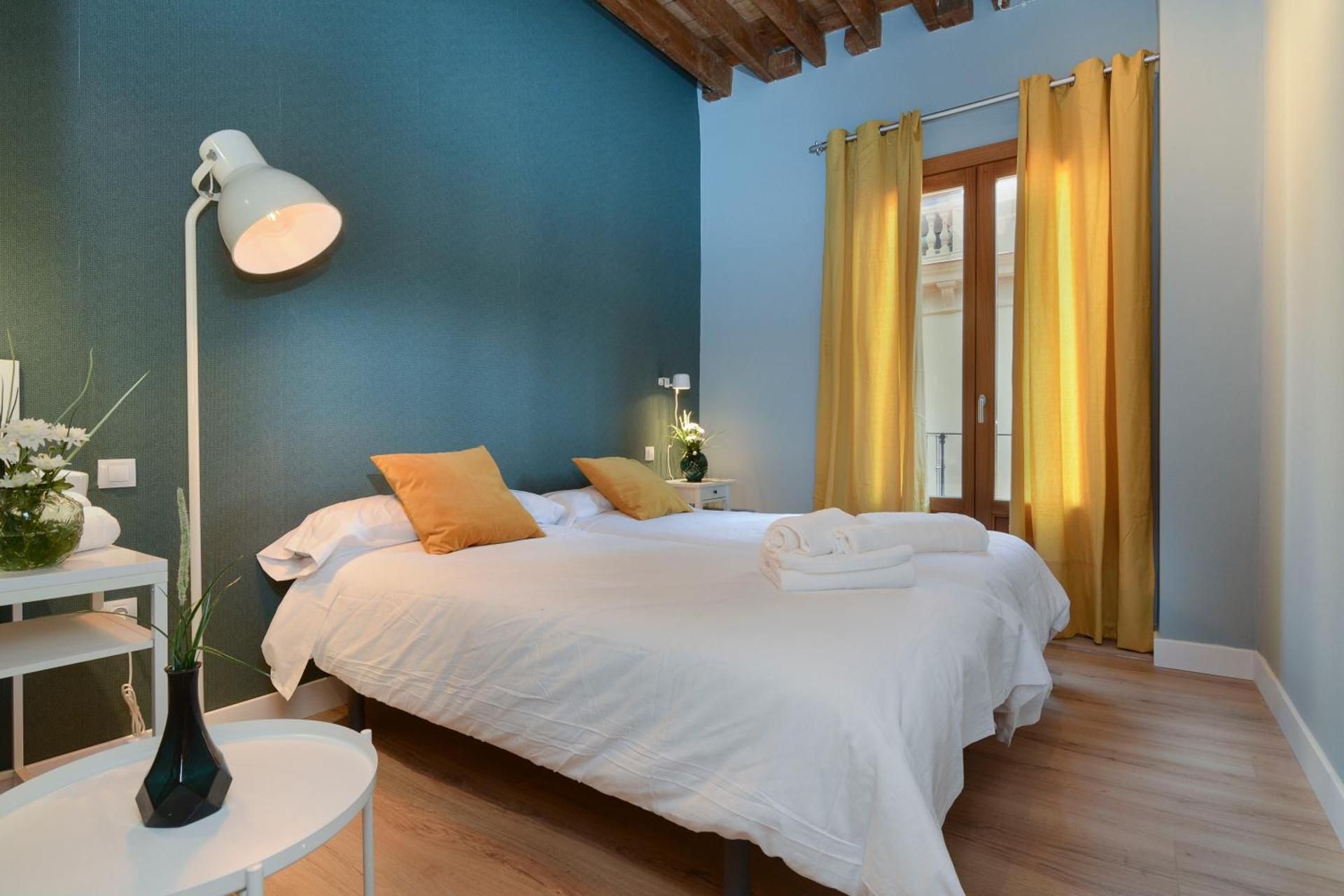 Standard Double Room with Shared Bathroom