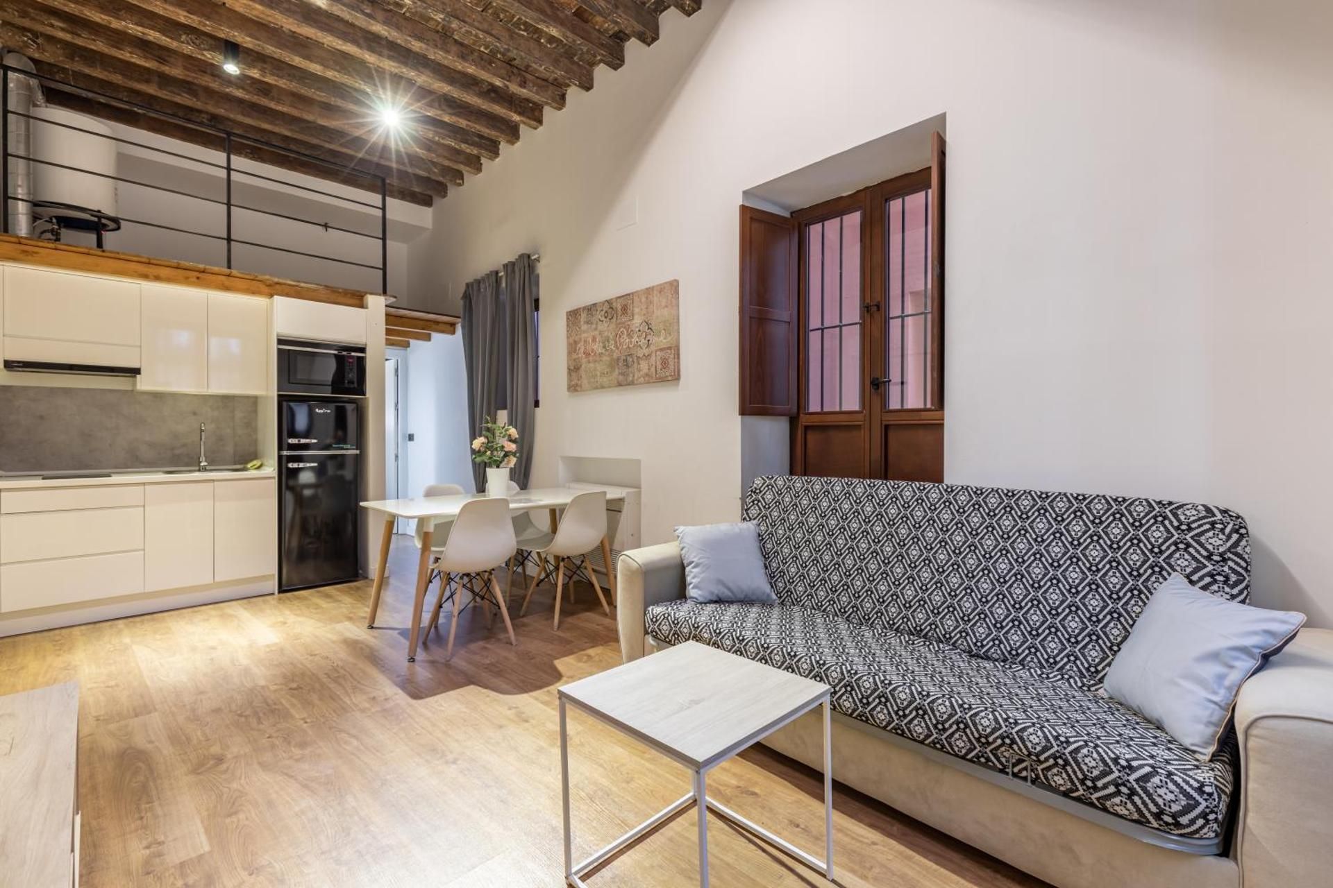 Studio Apartment