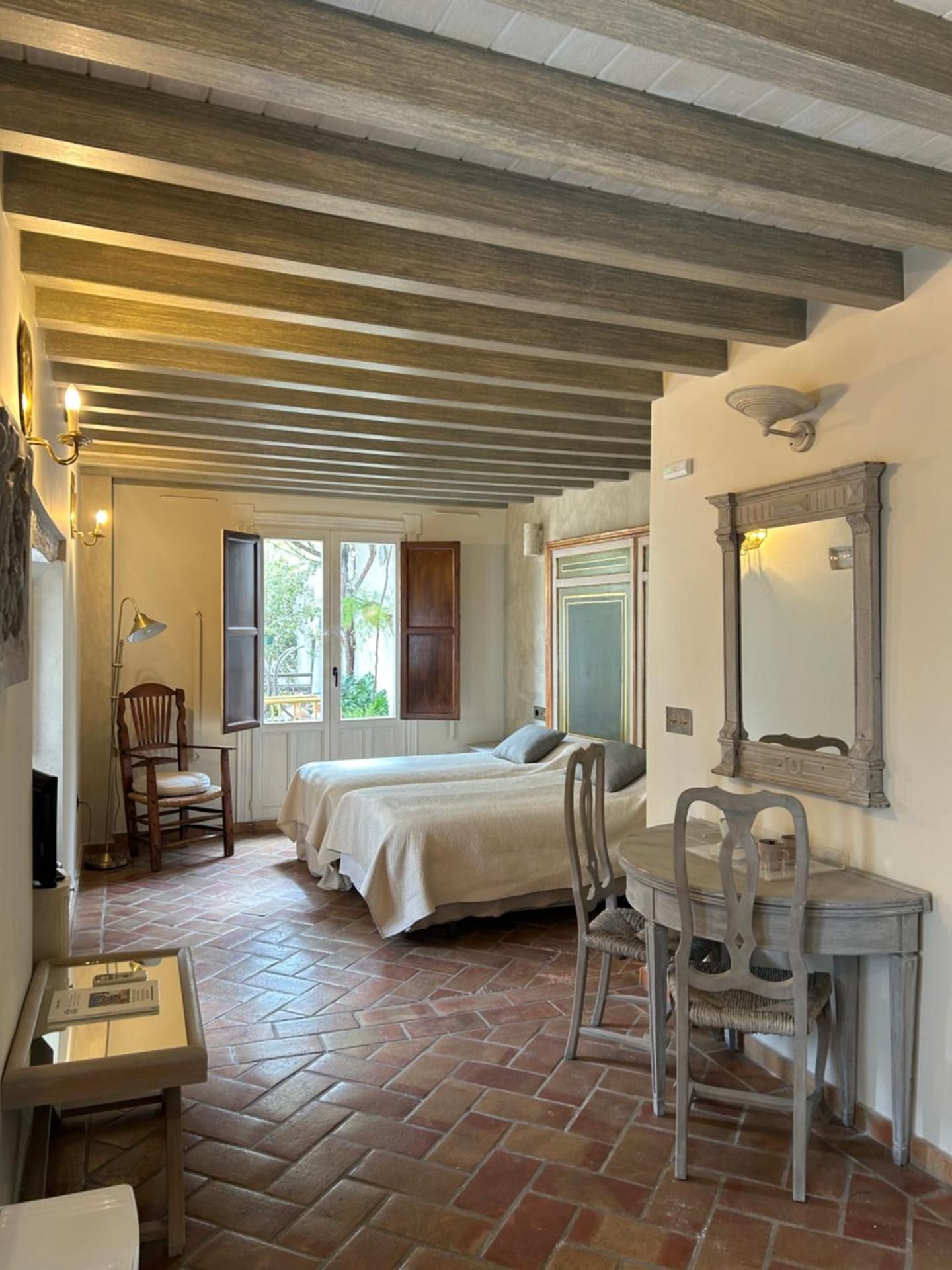 Apartment with Terrace