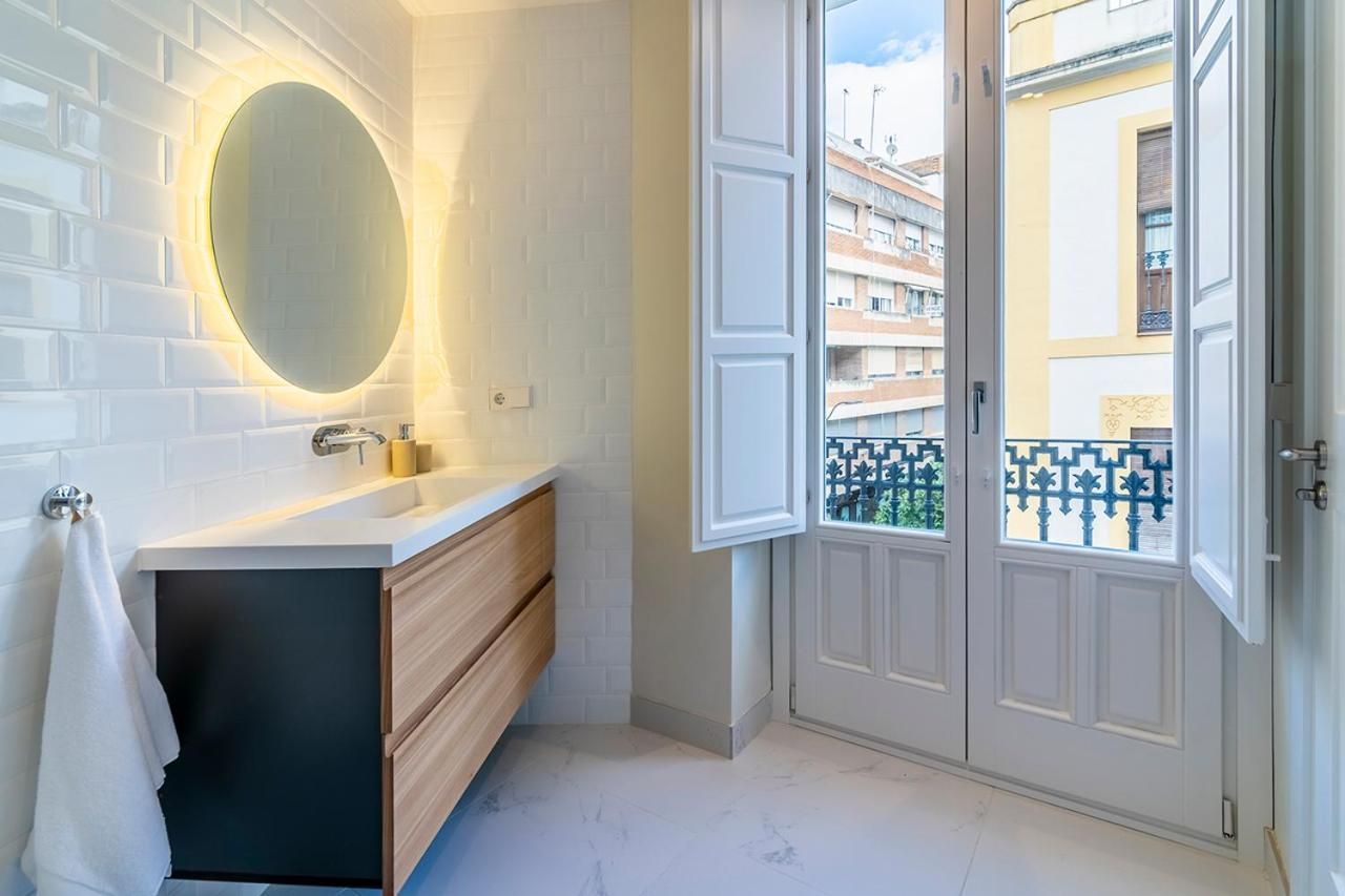 Apartment Suite with Balcony 3rd Floor