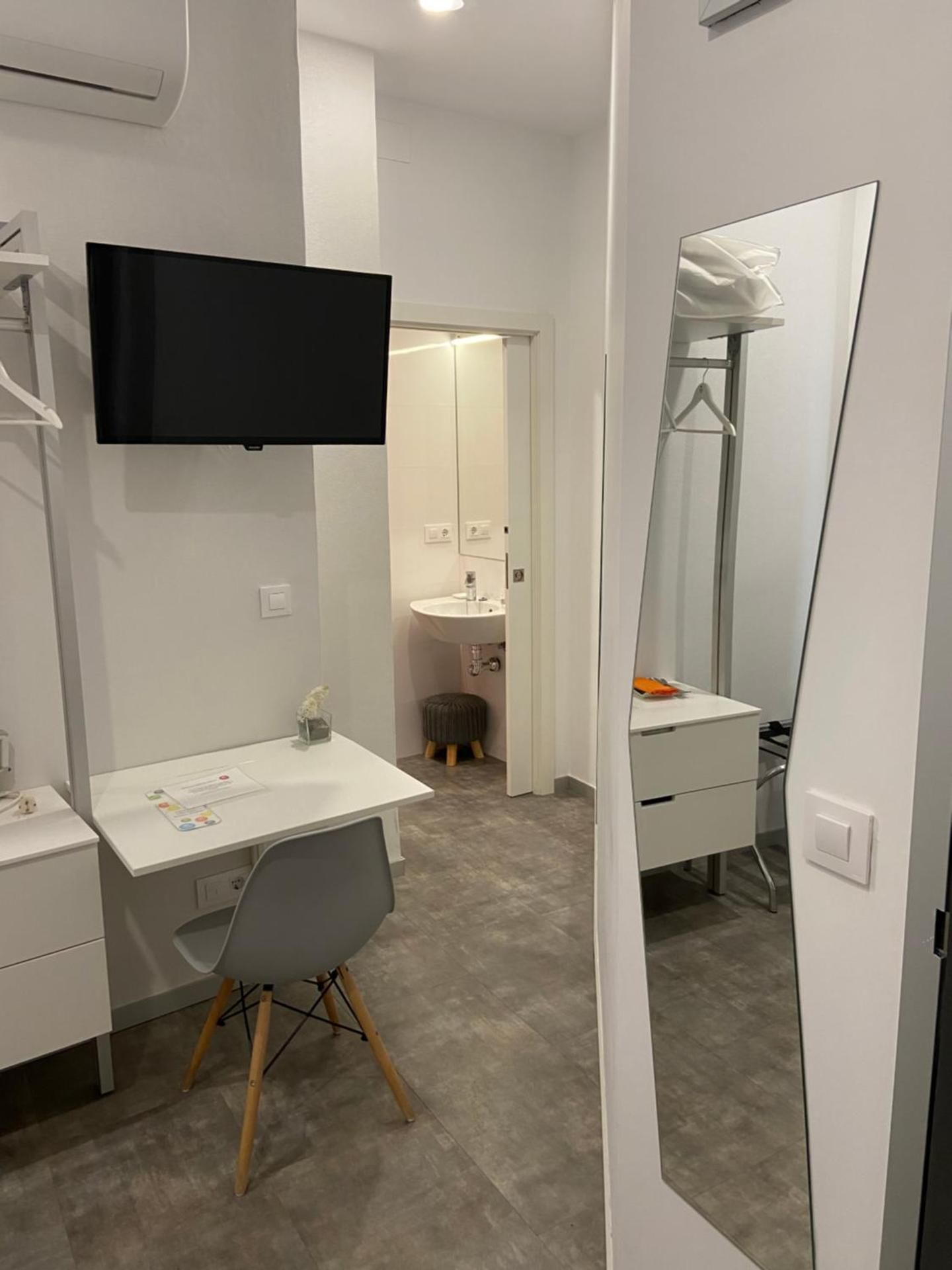 Single Room