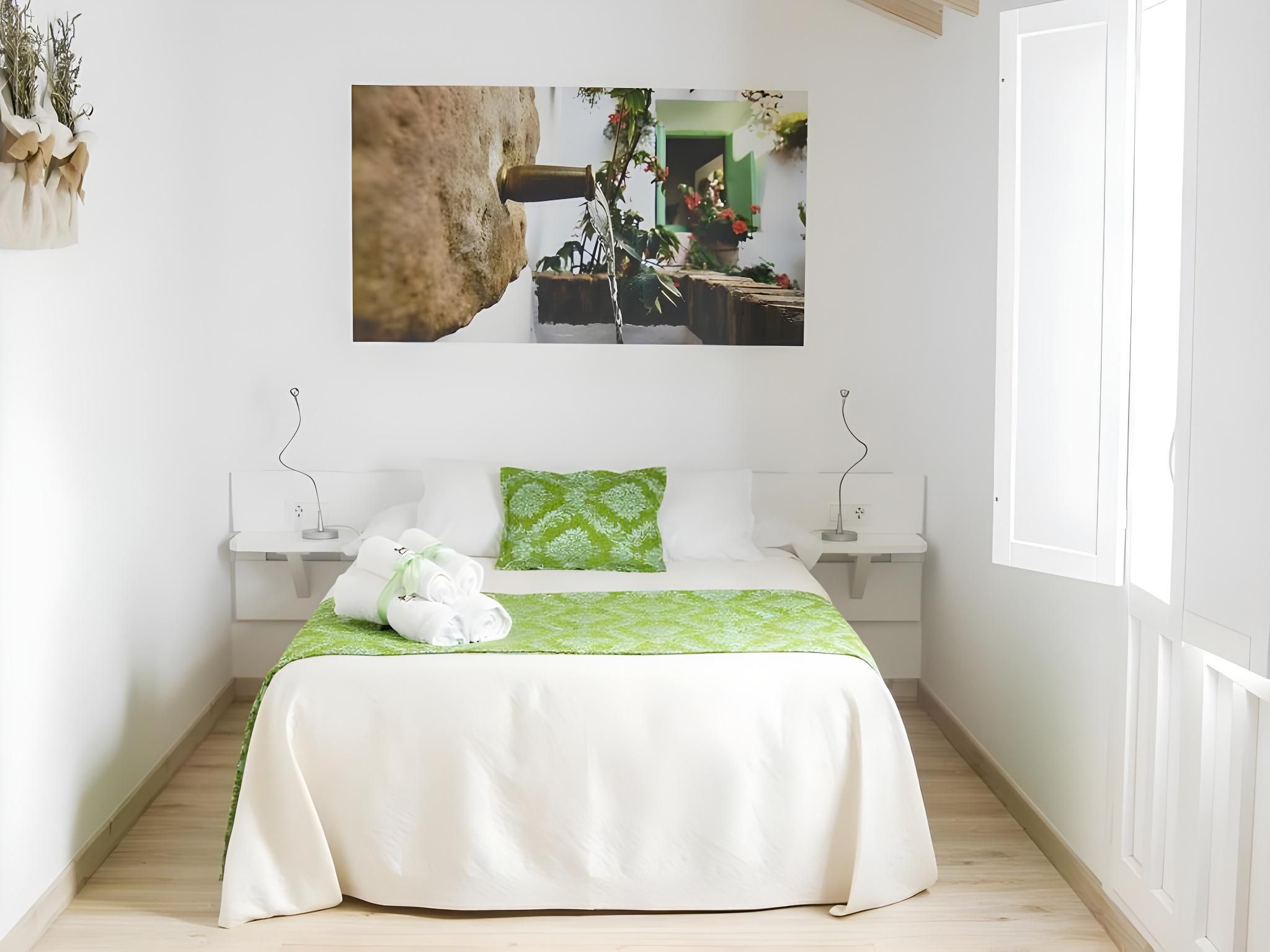 Malaquita-Apartment-Ensuite with Shower-Balcony