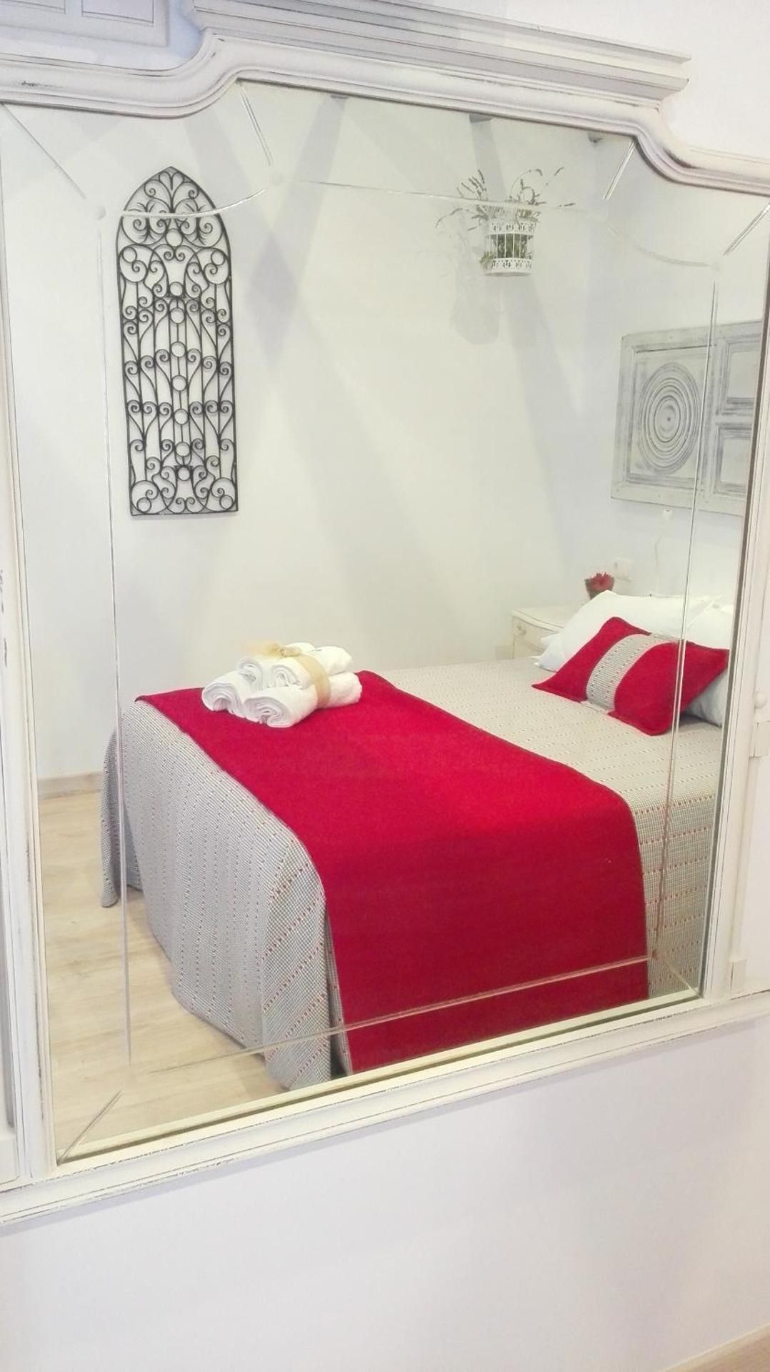 Studio Apartment Gris