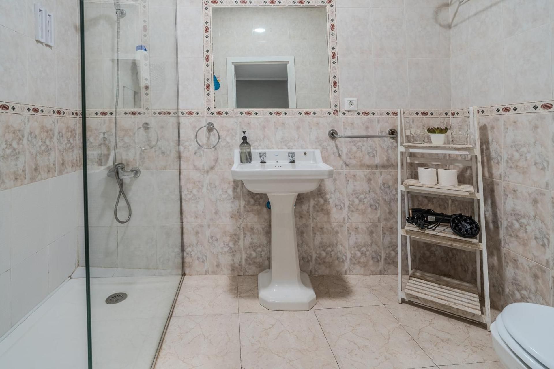 Calleja de La Pimentera One-Bedroom Family Apartment