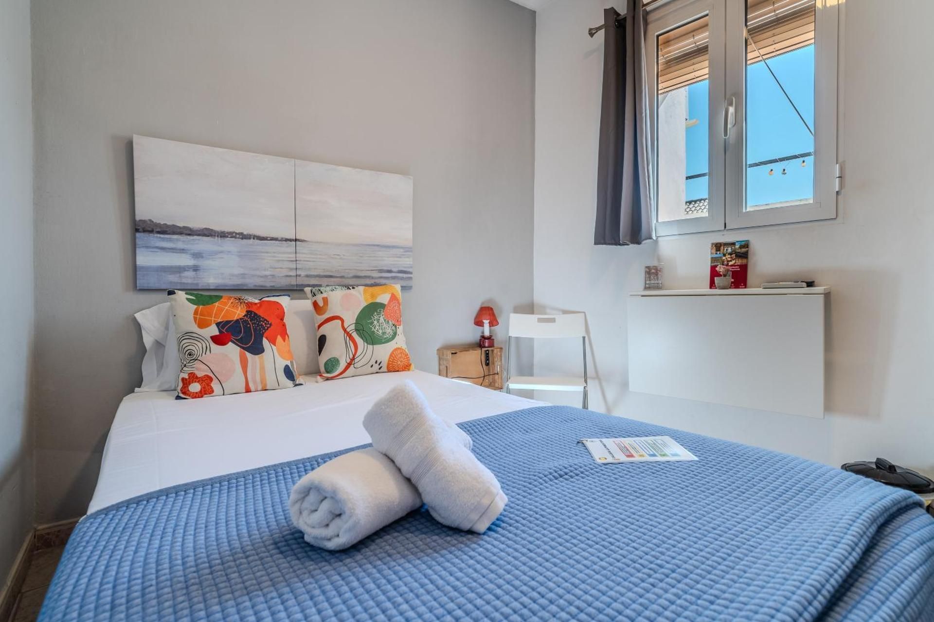 Single Room with Private External Bathroom