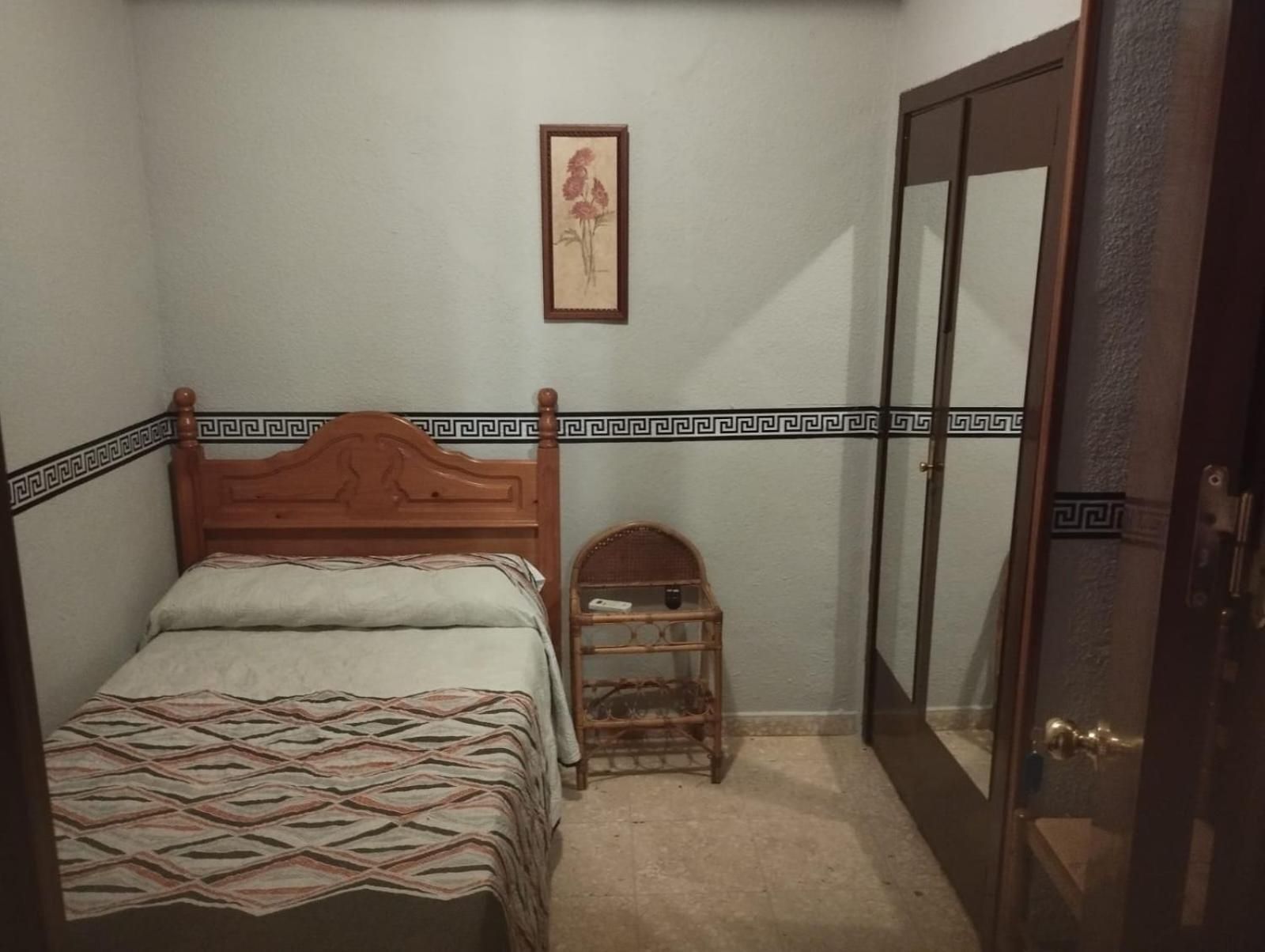 Standard Single Room with Shower