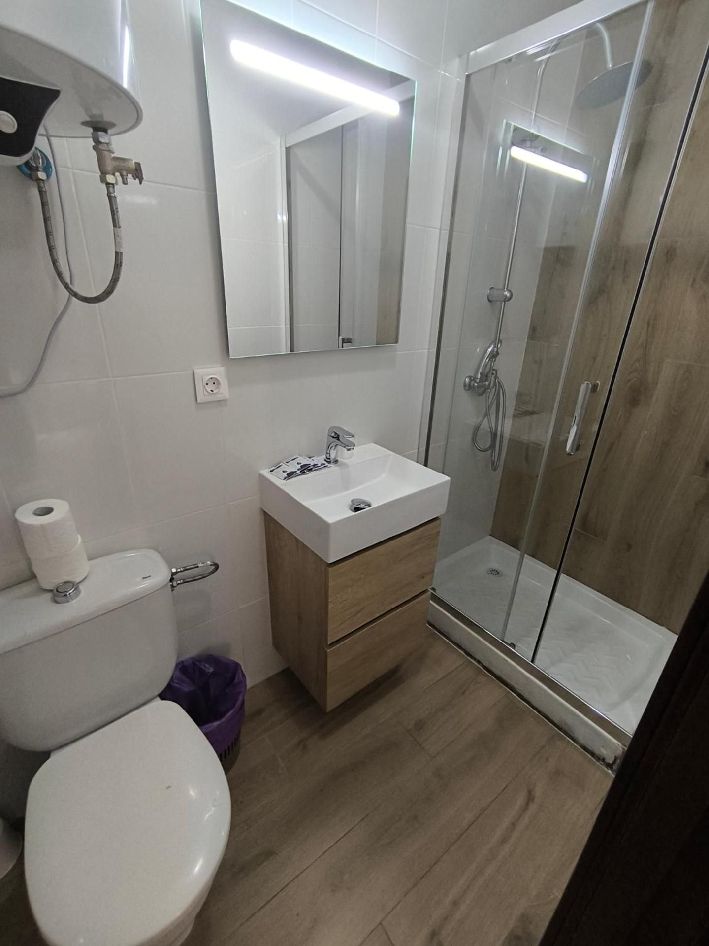 Economy Triple Room