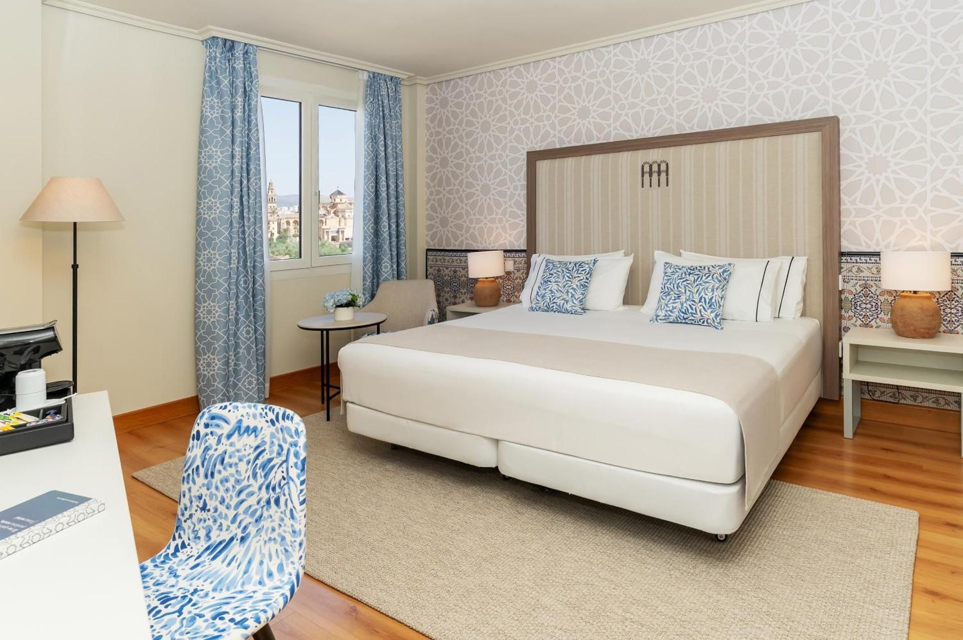 Deluxe Double Room with View