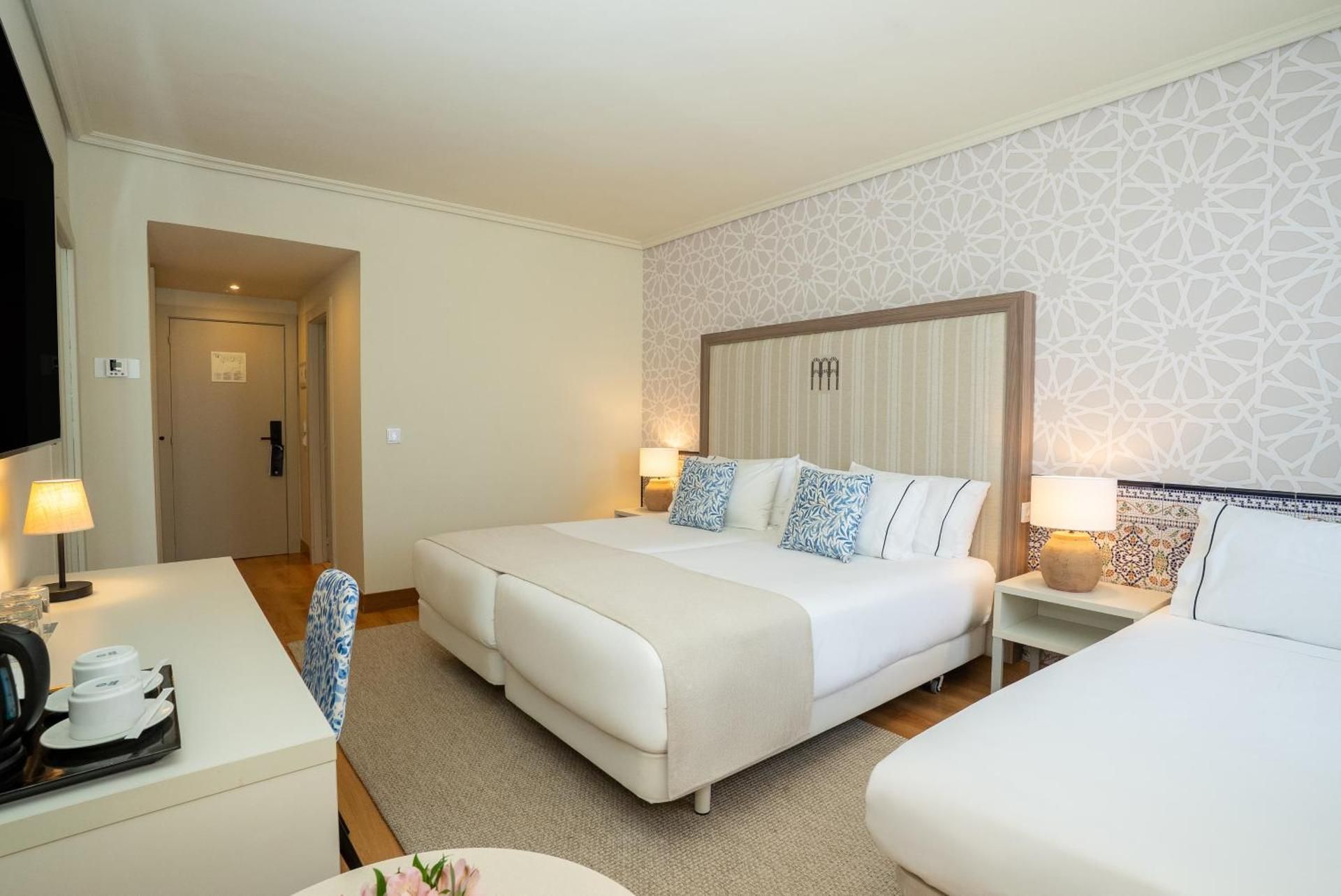 Superior Room With extra Bed (2 Adults + 1 Child)
