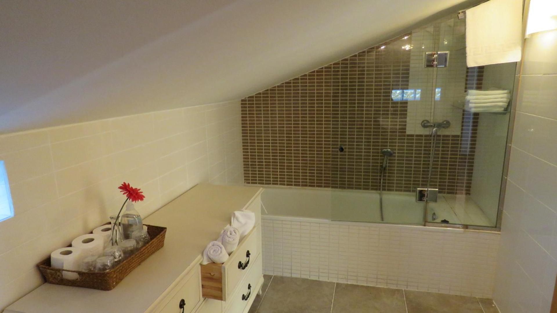 Apartment, 2 Bedroom, Terrace