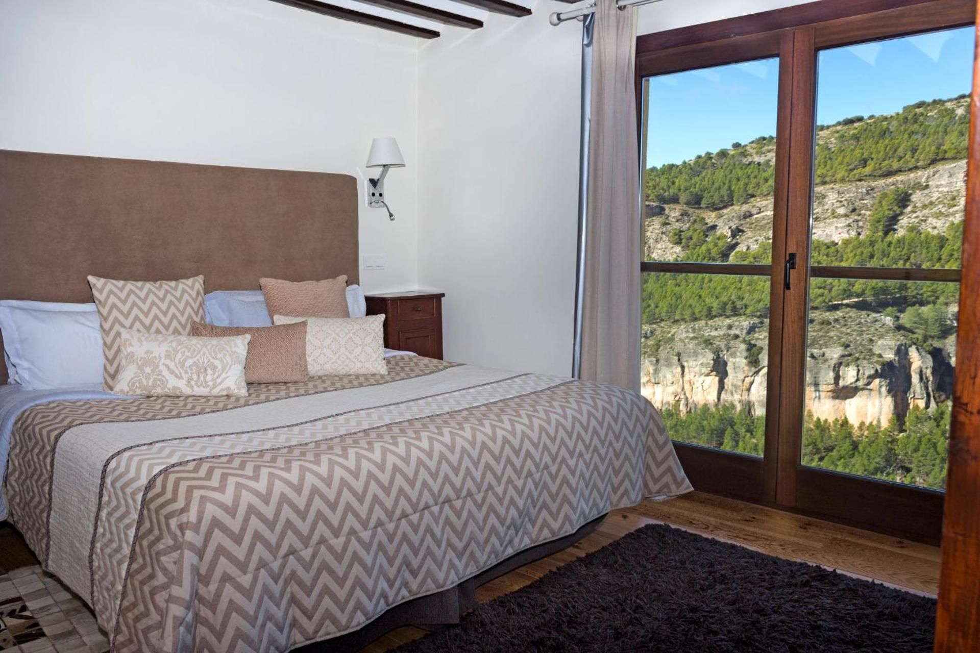 Suite with Terrace and Spa Bath